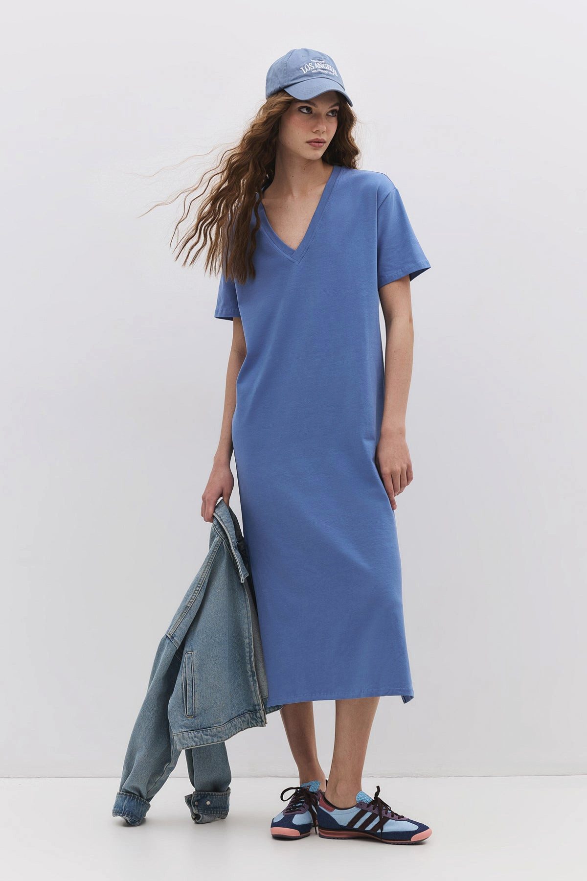 Maxikleid Basic-Kleid aus Baumwolle mit V-Ausschnitt und Schlitz