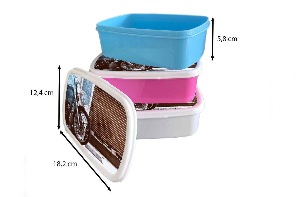 MuchoWow Lunchbox Kunststoff, (2-tlg), für Erwachsene, Kinder, Garagentor, geparktes rostigen Brotbox Kunststoff Ein rosa Snackbox, Motorrad mit einem Mädchen, Brotdose
