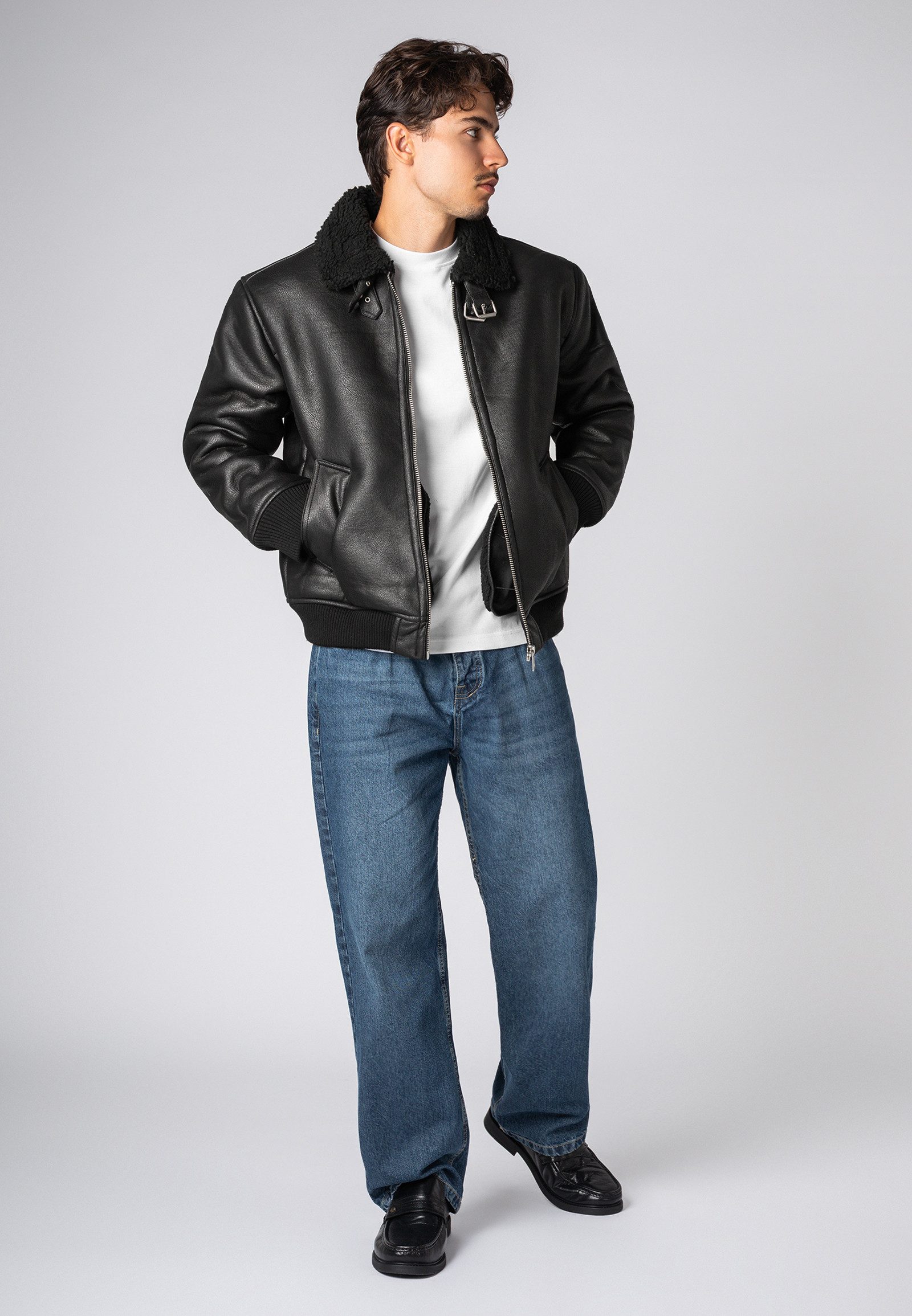 SUBLEVEL Winterjacke Herren Jacke aus Kunstleder mit Kunstfelleinsatz Kunstfellfutter und -kragen mit Schnallen