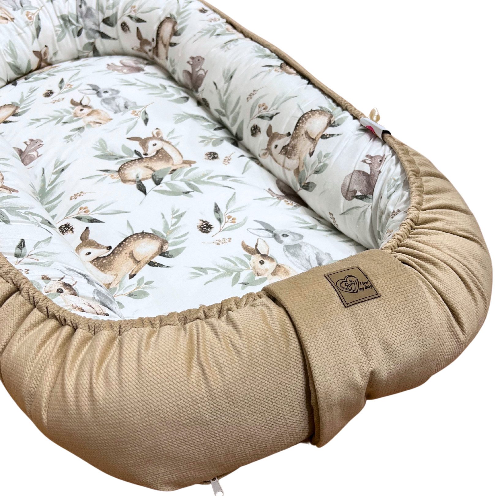 Babymajawelt Bettnestchen Baby Kuschelnest Reh mit Matratze Mitwachsend (1085), (Set, 1-tlg., 1x Babynestchen verstellbar, inkl. Tragetasche), Made in EU, für den Schlaf zwischendurch, Bettverkleinerung