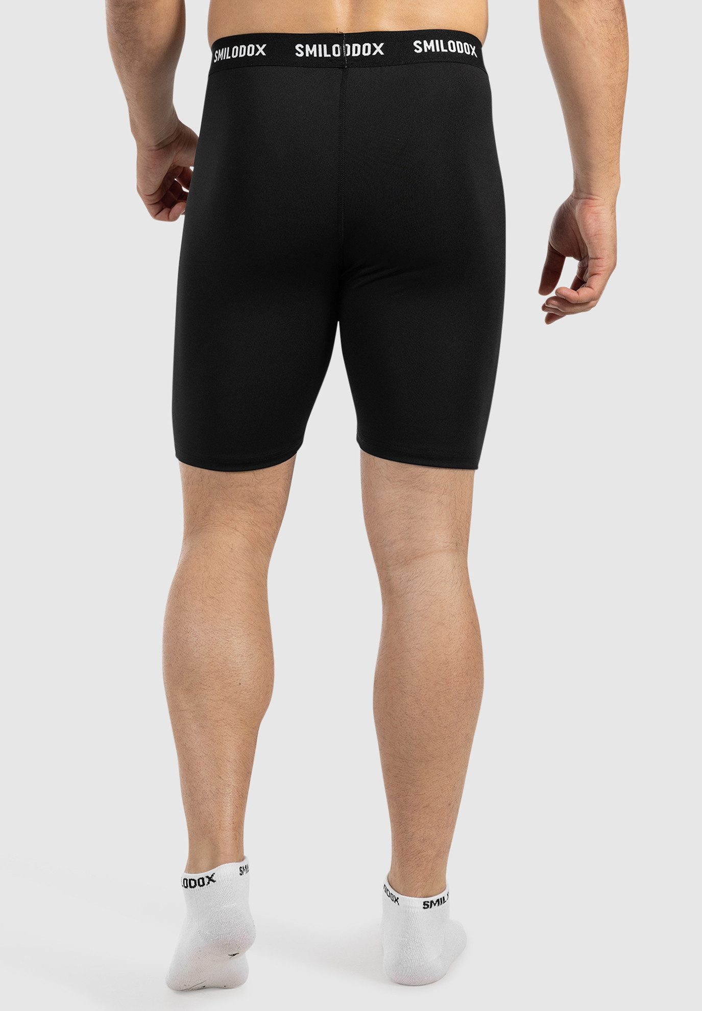 Smilodox Shorts Zeyn, enganliegende Base Layer Trainingsshorts mit mittlerem Bein Funktionsshorts glattes Material, elastischer Bund, Workout Gym Laufen