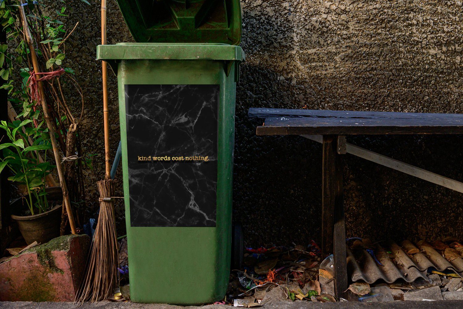 Mülltonne, Container, Gold (1 Sticker, - Sprichwörter - Abfalbehälter Wandsticker Marmor St), Zitate - MuchoWow Mülleimer-aufkleber,