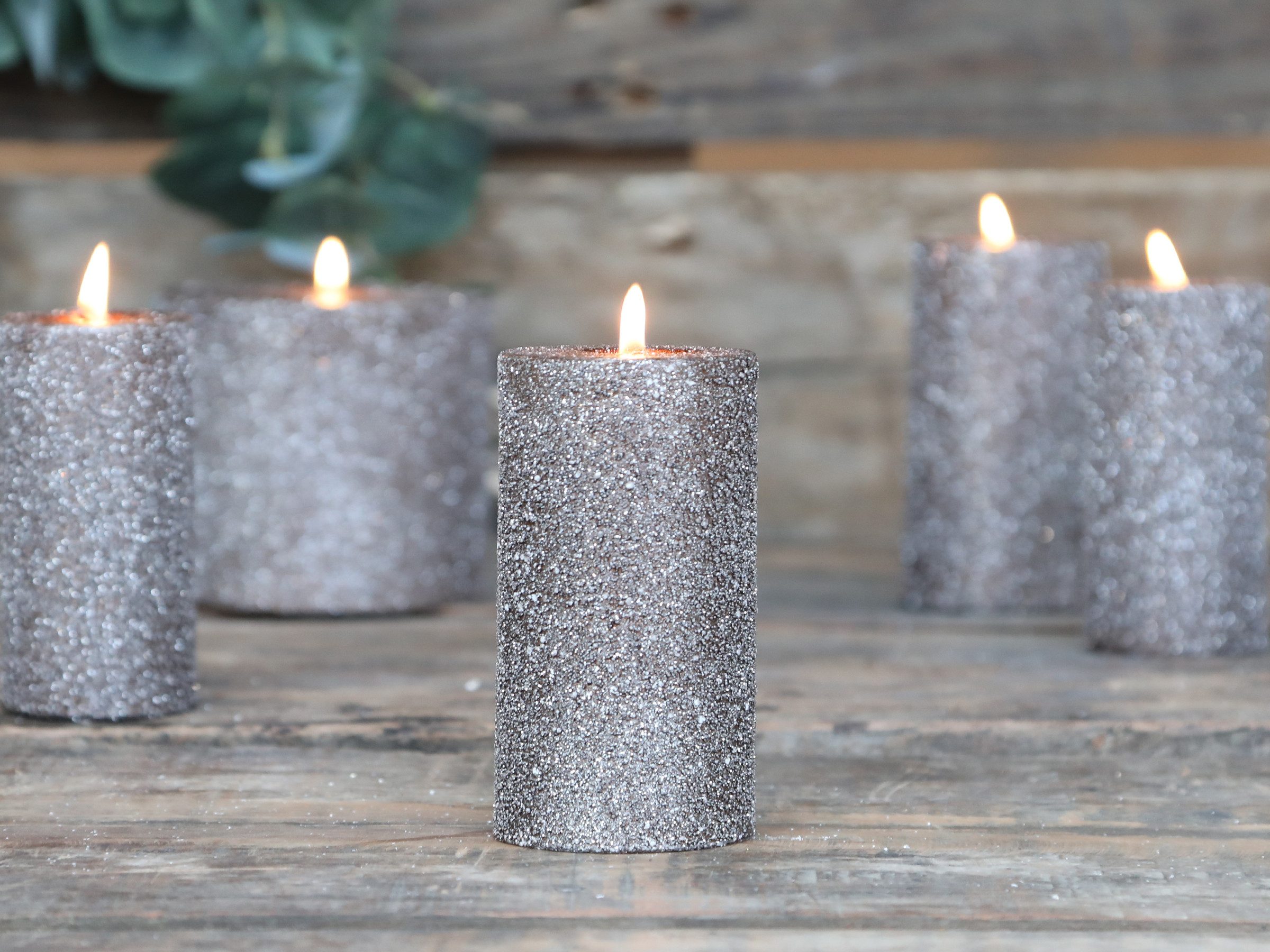 Chic Antique Stumpenkerze Stumpenkerze Macon Glitter Luxuskerze Weihnachtsdekoration, 100 % Paraffin, Glitterkerze, hochwertig, lange Brennzeit