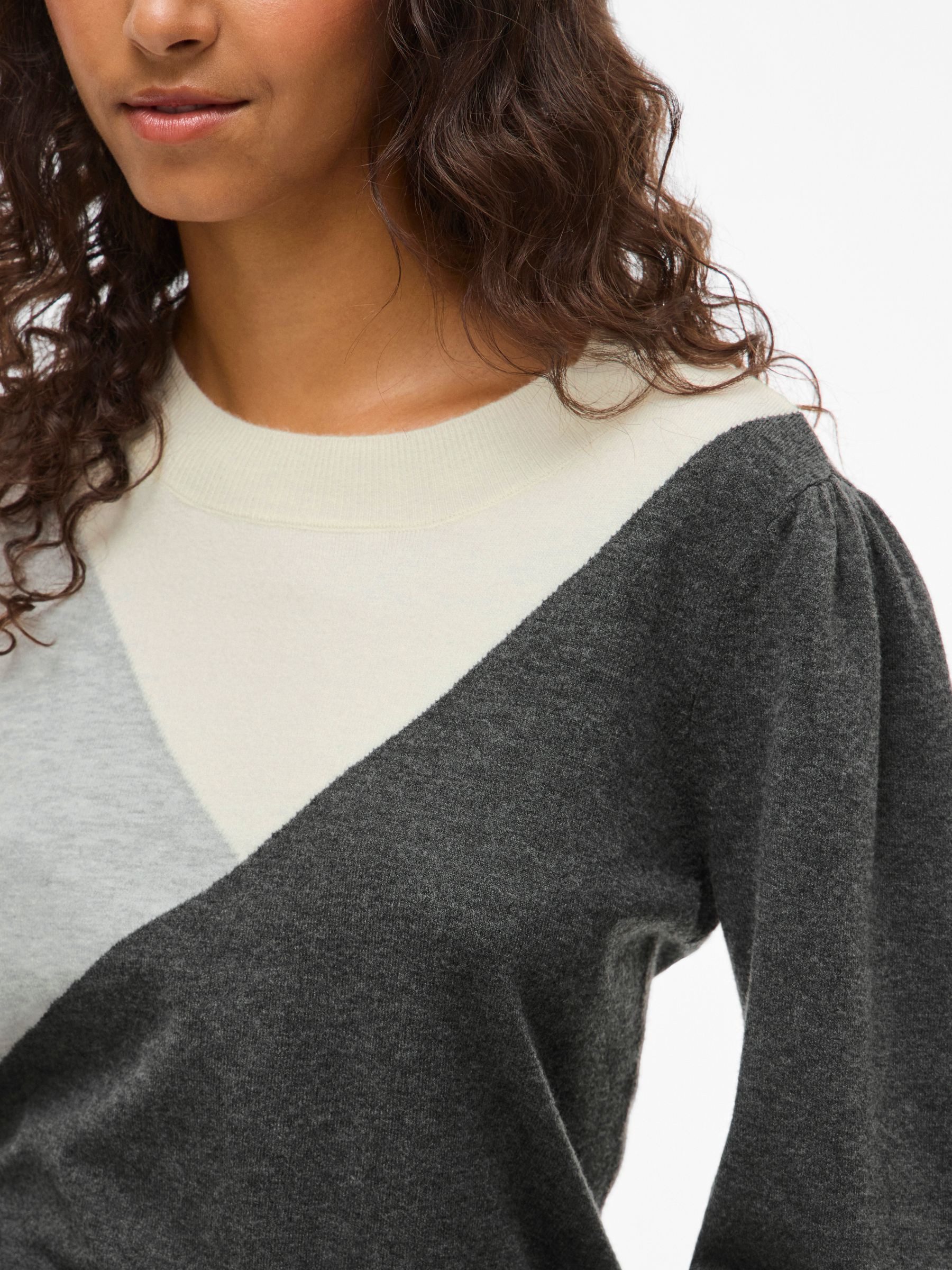 Vila Longpullover Geometrisches Design mit eleganten Akzenten (1-tlg) VIKERRY O-NECK L/S KNIT TOP - NOOS