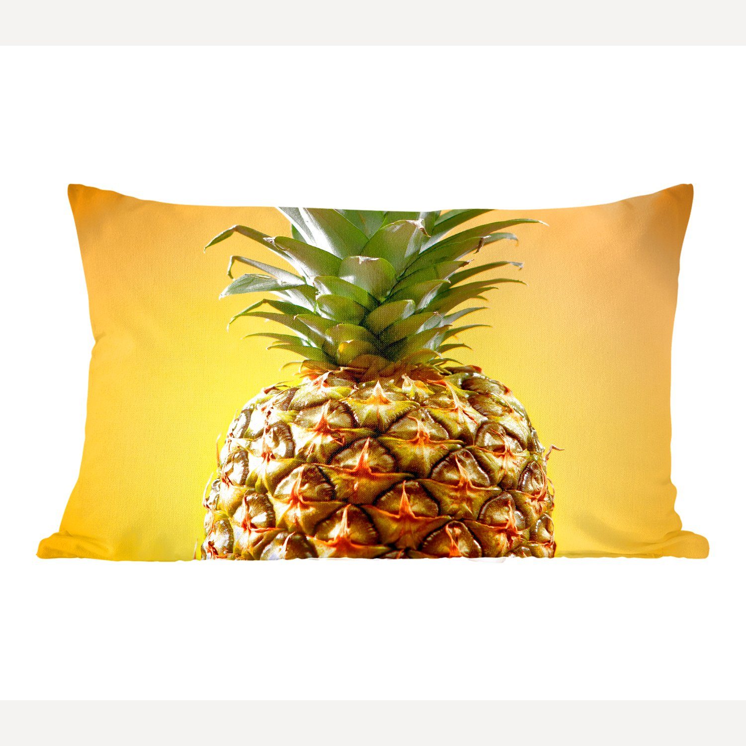 MuchoWow Dekokissen Eine Ananas vor einem orangefarbenen Hintergrund, Wohzimmer Dekoration, Zierkissen, Dekokissen mit Füllung, Schlafzimmer