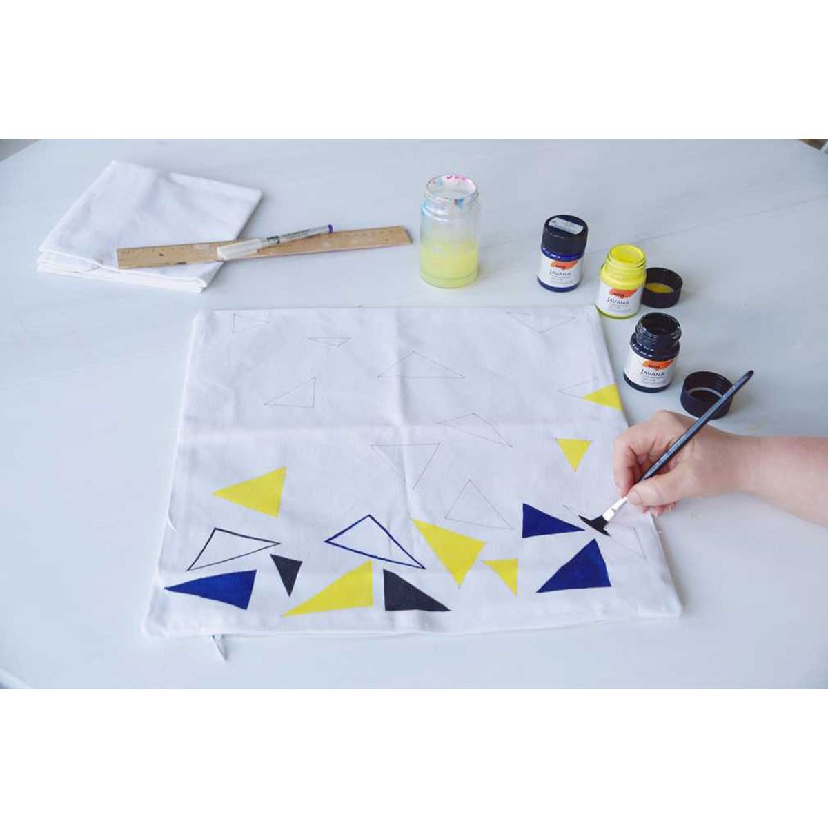 C. KREUL Stoffmalfarbe KREUL Stoffmalfarbe JAVANA rehbraun 50ml Glas