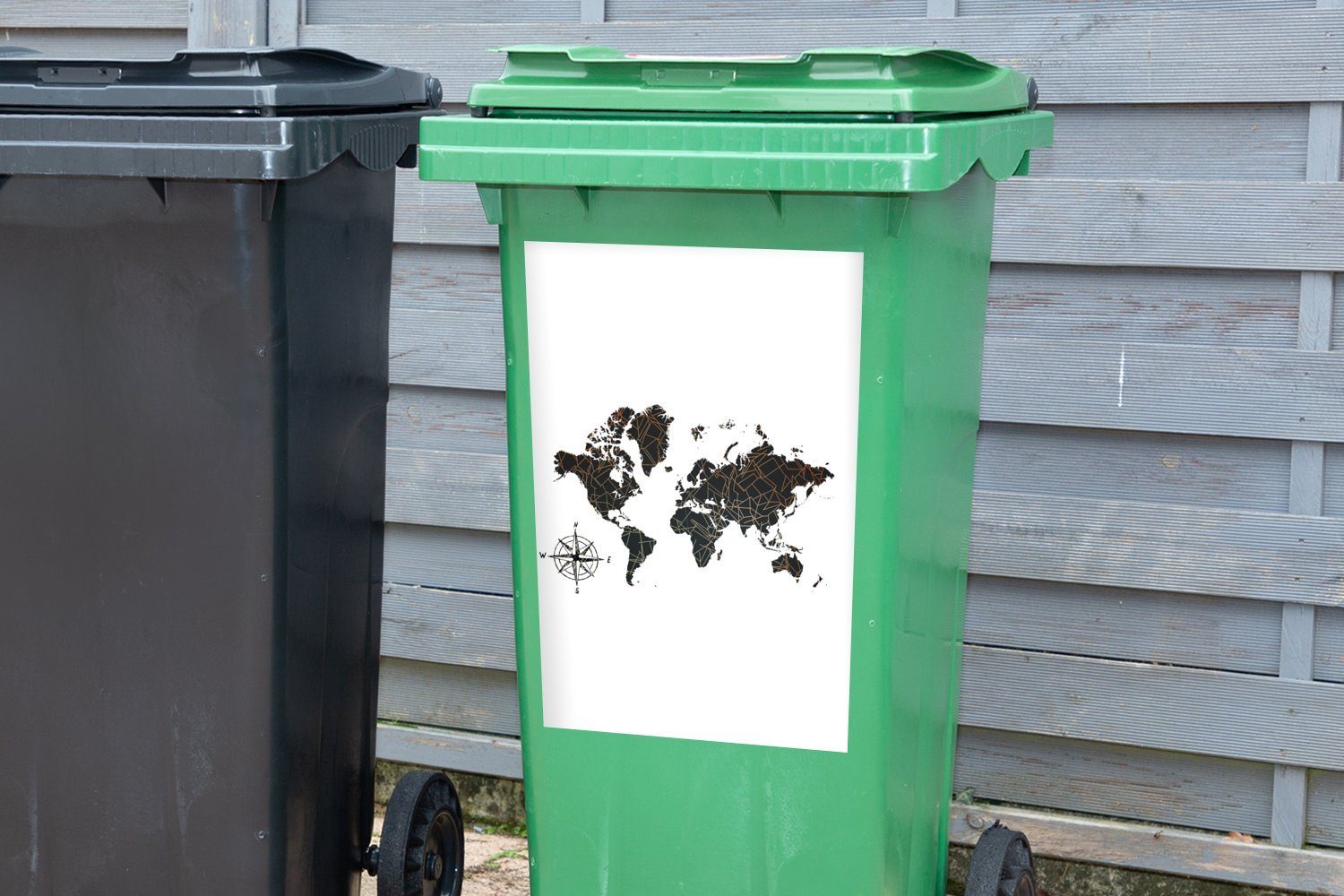 Abfalbehälter Mülltonne, - Weltkarte MuchoWow Sticker, Kompass Wandsticker Mülleimer-aufkleber, St), (1 Bronze Container, -