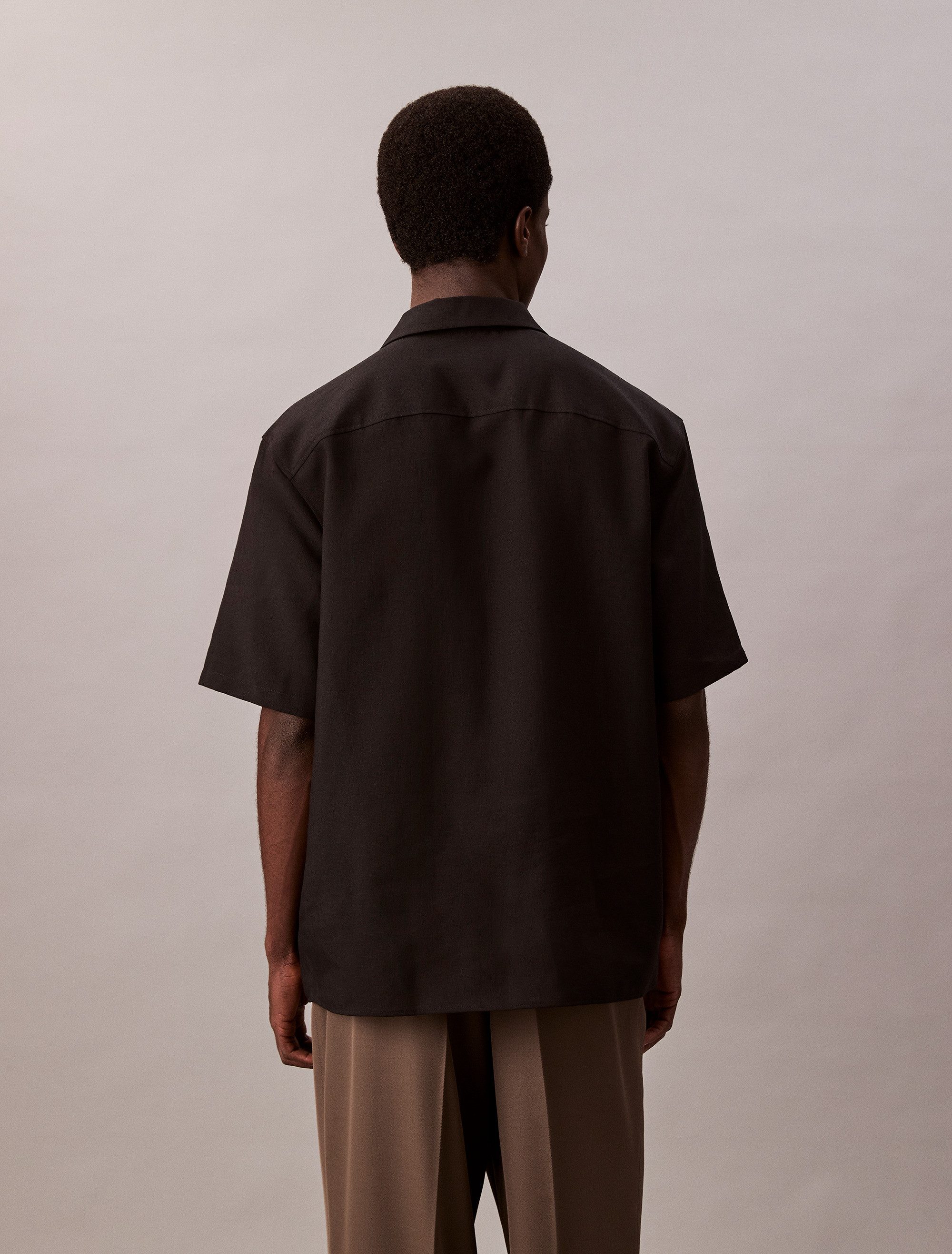 Calvin Klein Kurzarmhemd SS TRVLR LNN CMP ESY Mit Rundhalsausschnitt günstig online kaufen