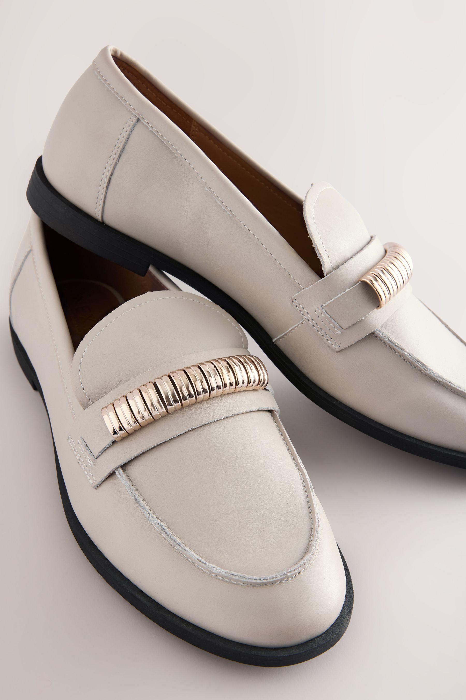 Next Forever Comfort® Loafer aus Leder mit Kettendetail Loafer (1-tlg) günstig online kaufen