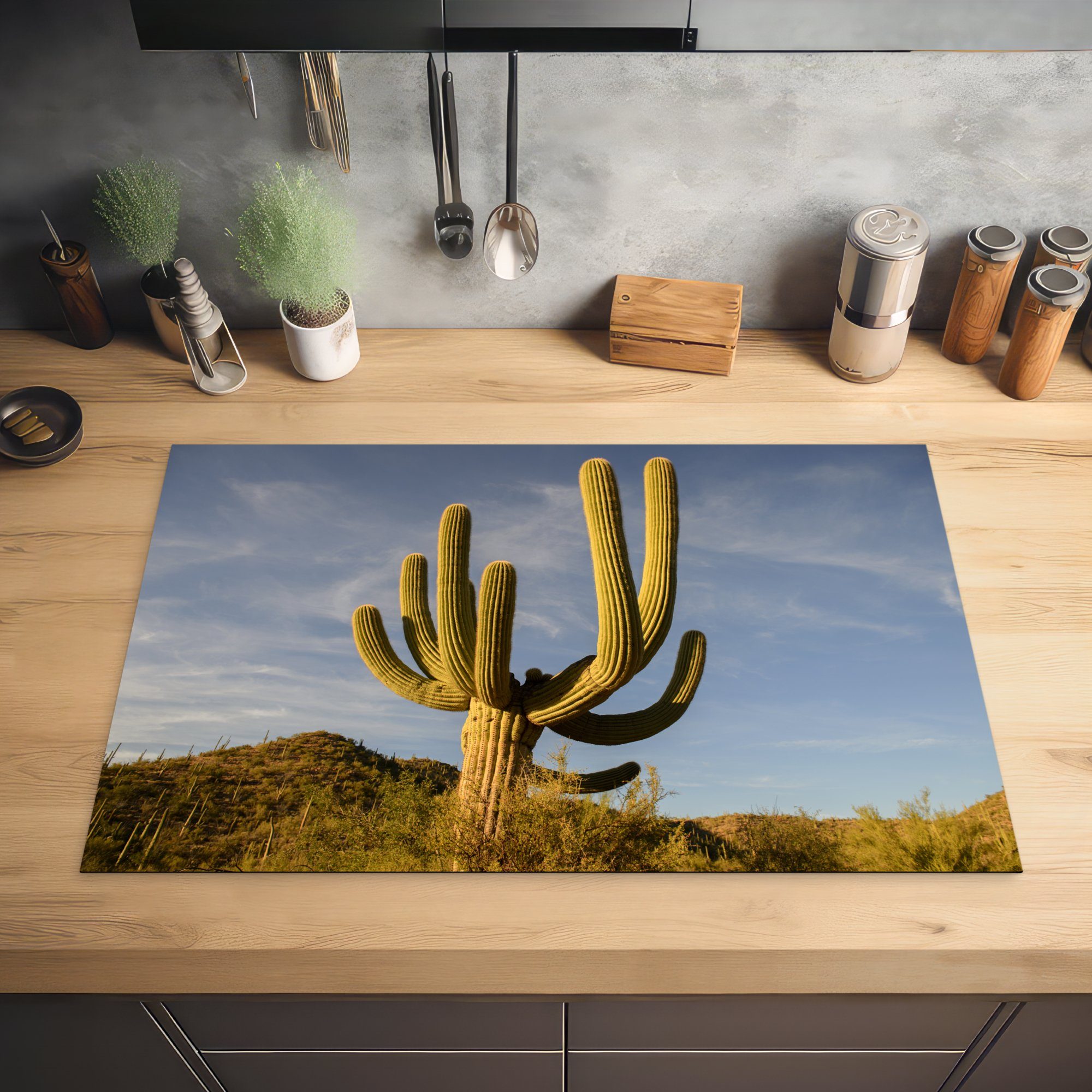 MuchoWow Ceranfeldabdeckung (1 Vinyl, für Herdblende-/Abdeckplatte Schutz Saguaro-Kaktus 81x52 cm, die Arizona, in küche, tlg), Induktionskochfeld
