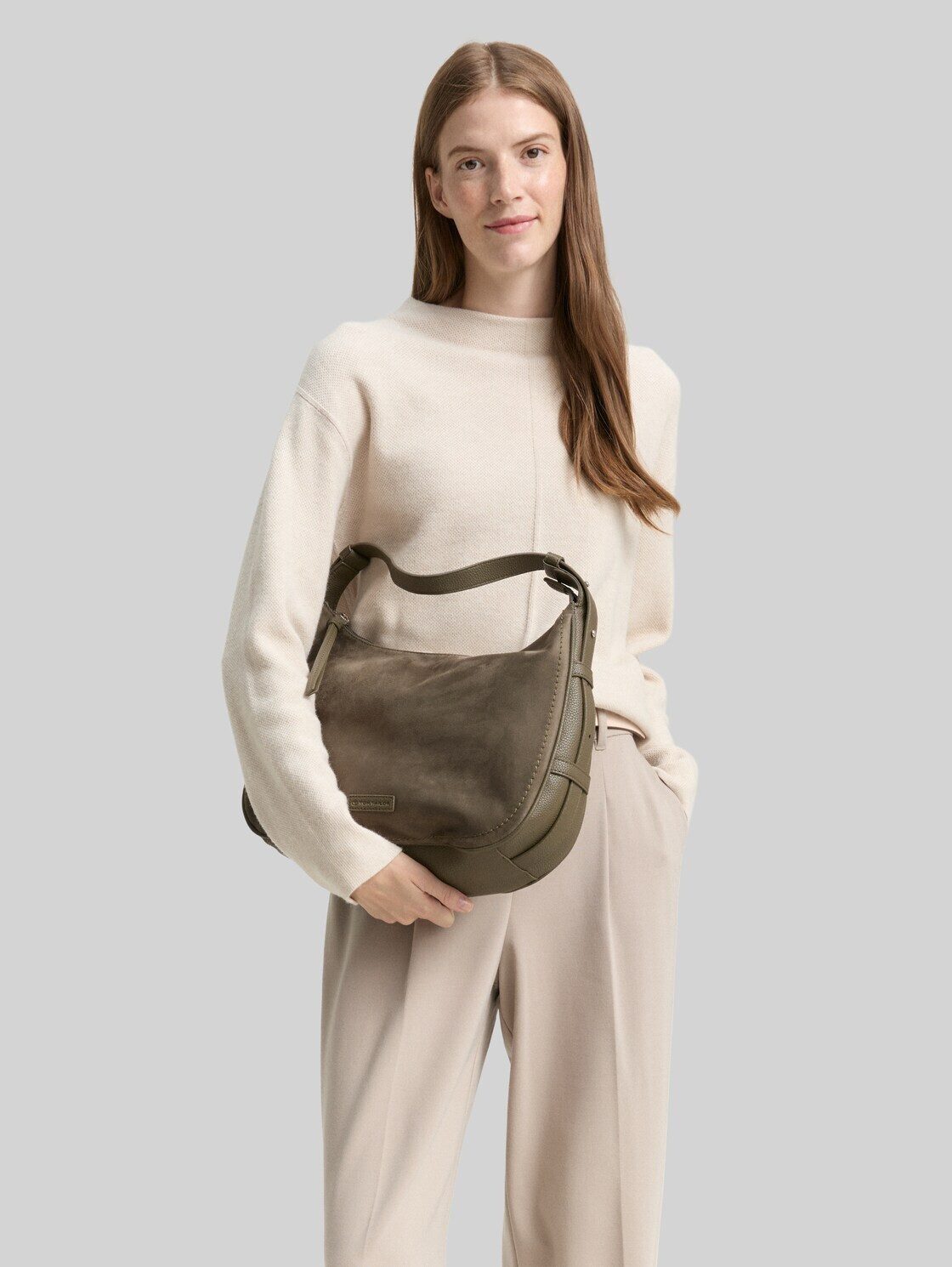 TOM TAILOR Beuteltasche Bags, TTLYSA M Schultertasche in Velourleder-Optik