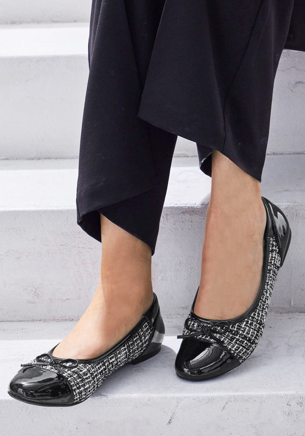 LASCANA Ballerina in Hahnentritt-Optik, Freizeitschuh, Slipper, günstig online kaufen