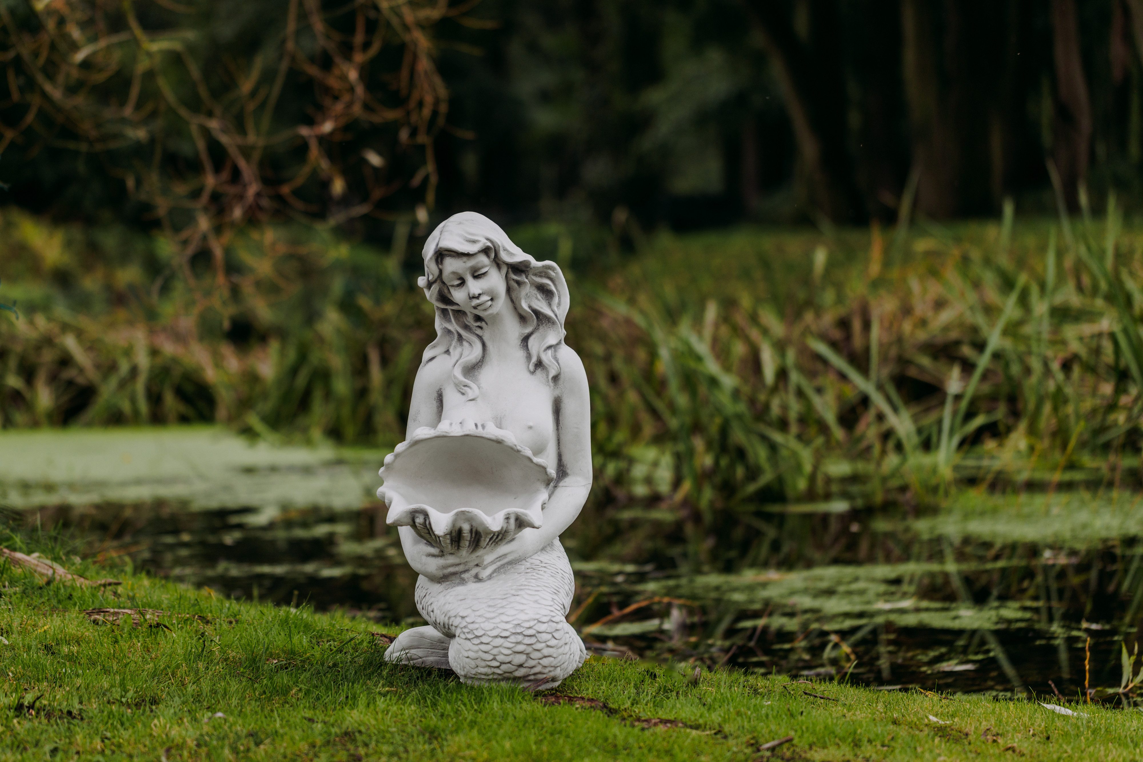 gartendekoparadies.de Gartenfigur Statue Meerjungfrau mit Wasserspeier, Steinfigur, H. 75 cm, 73 kg, Frostsicher