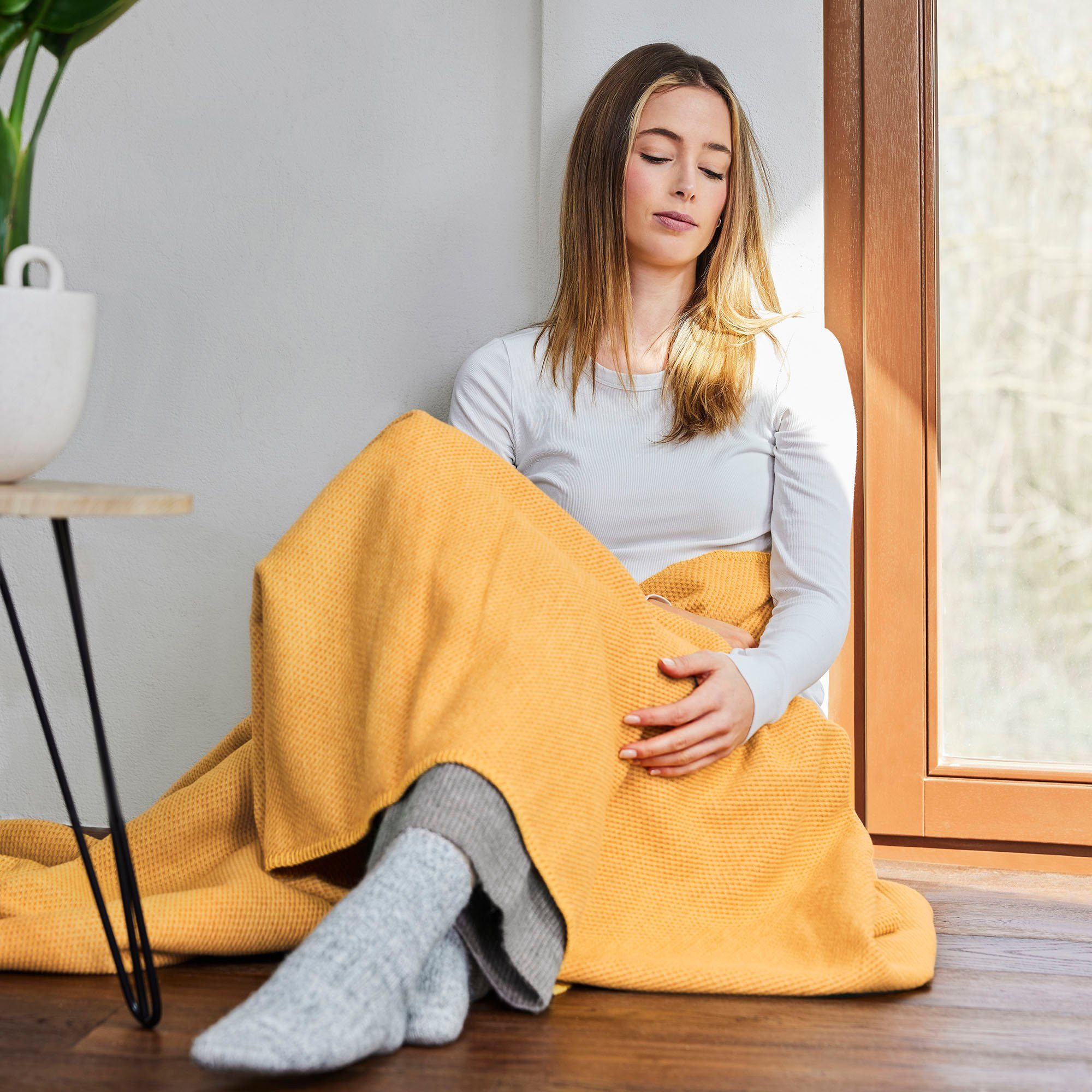 Wohndecke Charlotte mit GOTS, IBENA, mit gewebter Struktur – Bild 4 von 5