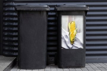 MuchoWow Wandsticker Draufsicht auf einen Maiskolben (1 St), Mülleimer-aufkleber, Mülltonne, Sticker, Container, Abfalbehälter