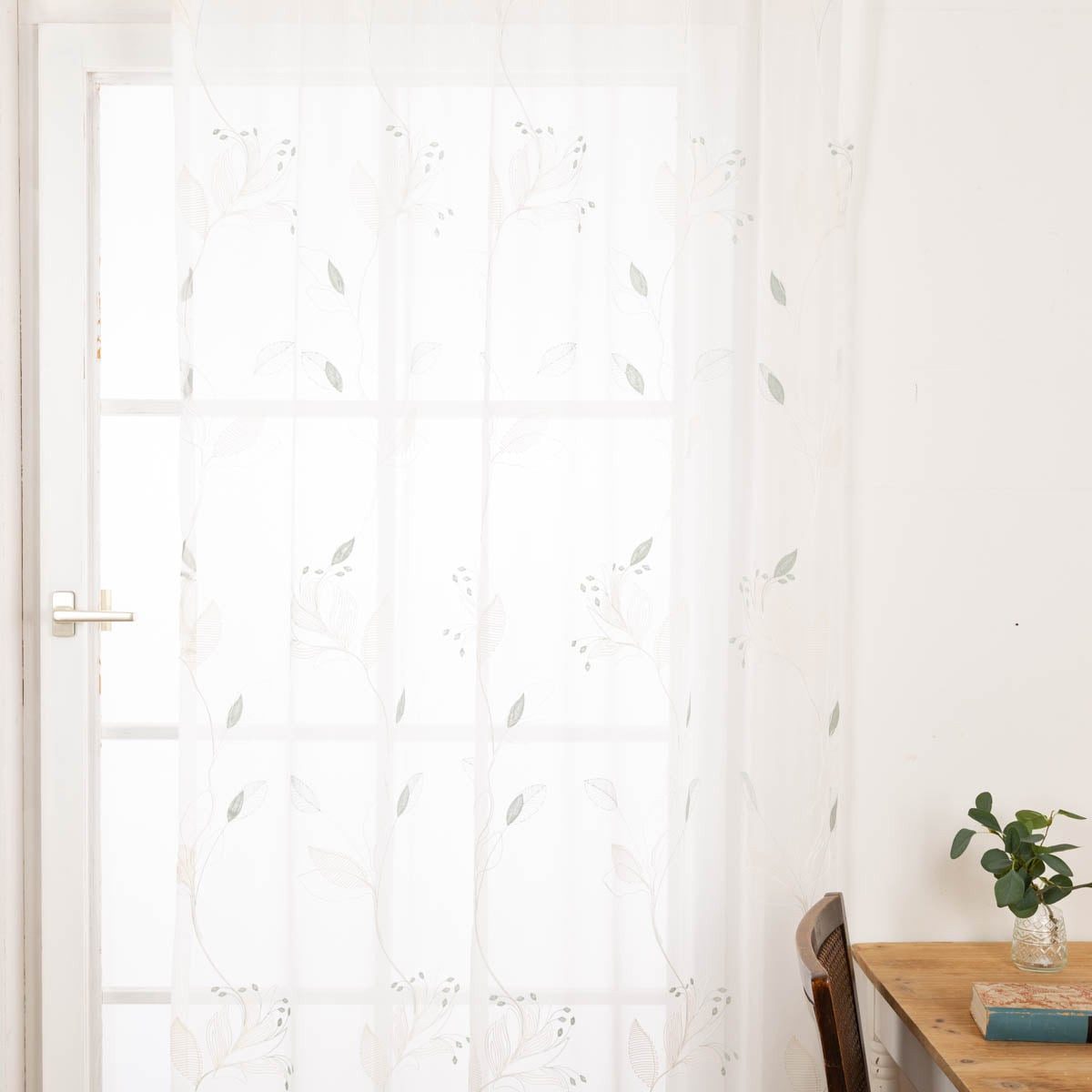 SCHÖNER LEBEN. Stoff Gardinenstoff Meterware Voile Stickerei Blätter weiß grün 280cm, bestickt