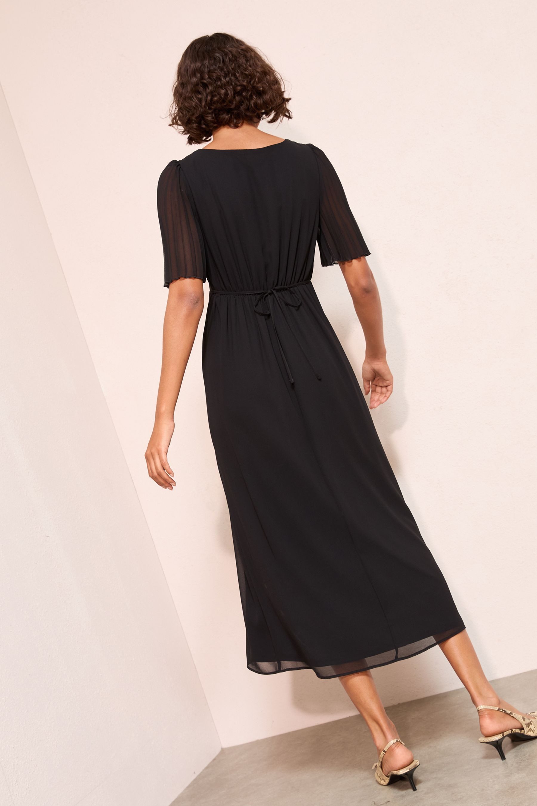 Friends Like These Midikleid Friends Like These Chiffon-Midikleid (1-tlg) günstig online kaufen