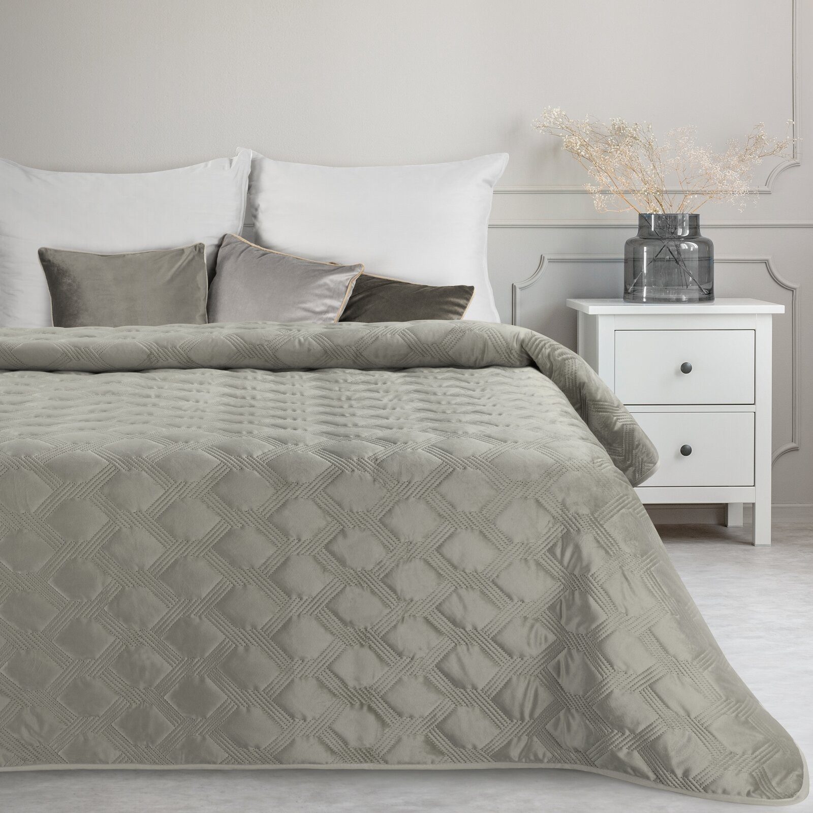 Eurofirany Tagesdecke SOFIA/5, Doppelseitige Decke mit gestepptem Muster für Doppelbett & Sofa