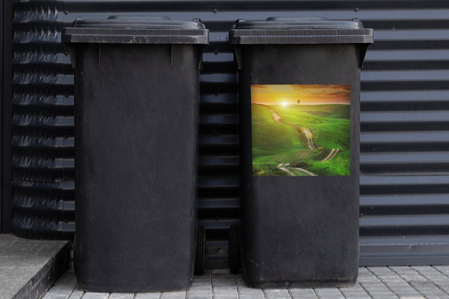 Sticker, (1 Abfalbehälter Sonne Mülltonne, Mülleimer-aufkleber, Container, - Hügel St), Toskana MuchoWow Wandsticker -