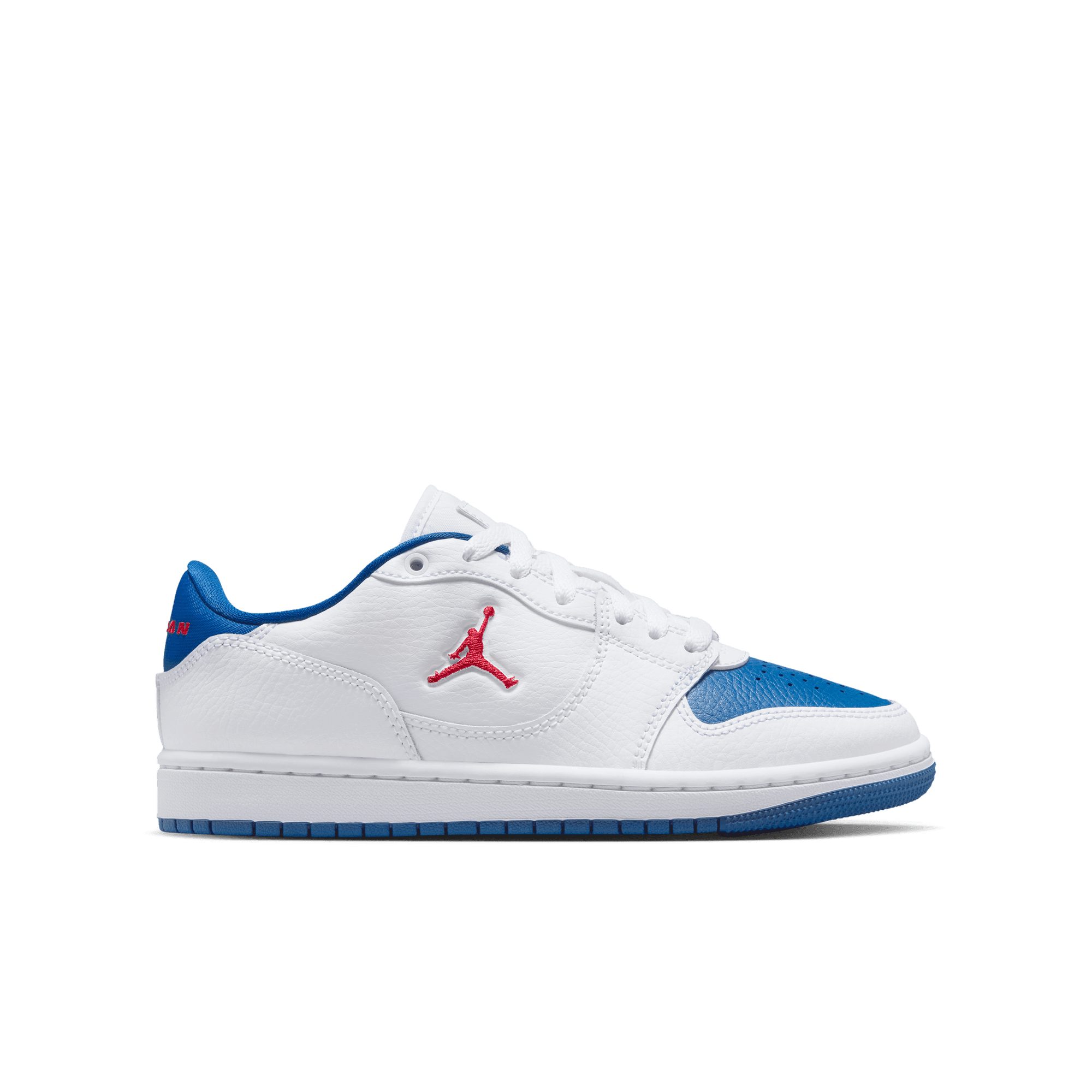 Jordan Jordan Court Connect Low Sneaker inspiriert vom Look des Air Jordan 1