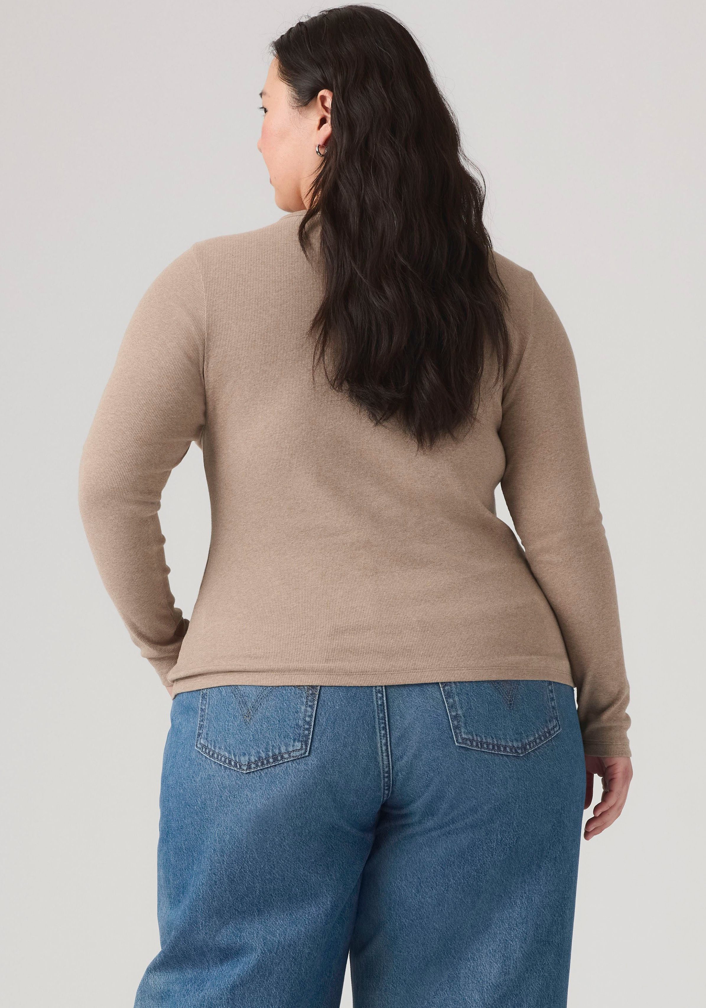 Levi's® Plus Langarmshirt PL HAYES LS in figurbetonter Passform – Bild 3 von 4