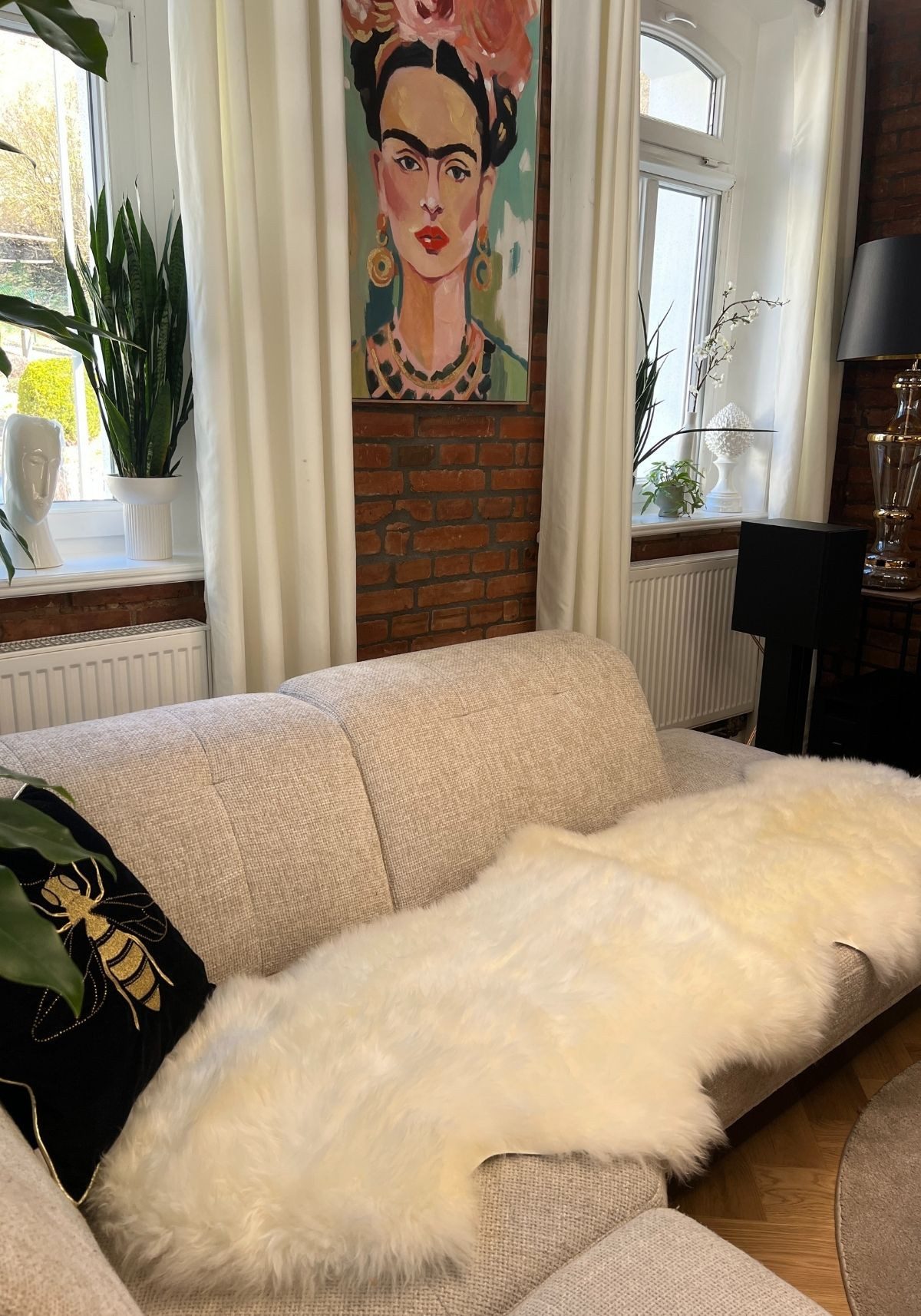 Hollert Fellteppich, Tierform, Lammfell Läufer 2 Felle zusammengenäht Weiß