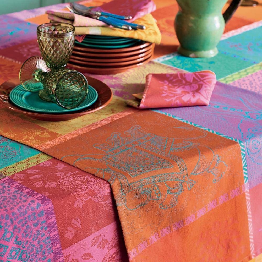 Garnier Thiebaut Tischdecke Mille Holi Festival - beschichtet/abwaschbar