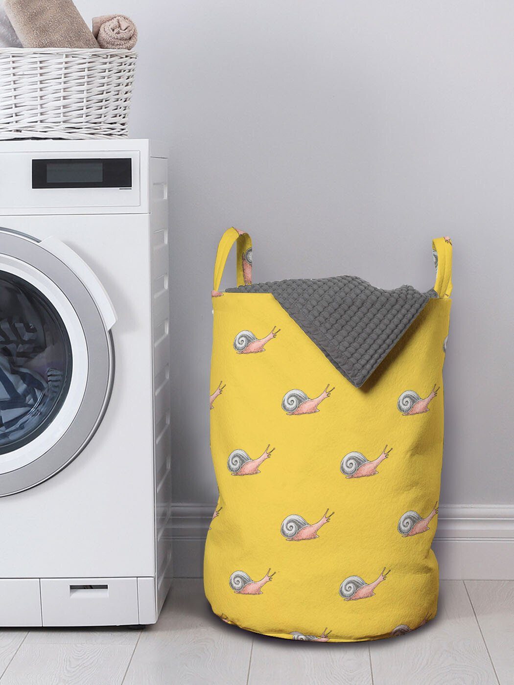 Cartoon-Stil mit Waschsalons, Wäschekorb Schnecke Kordelzugverschluss Wäschesäckchen Creatures Mini Griffen Abakuhaus für