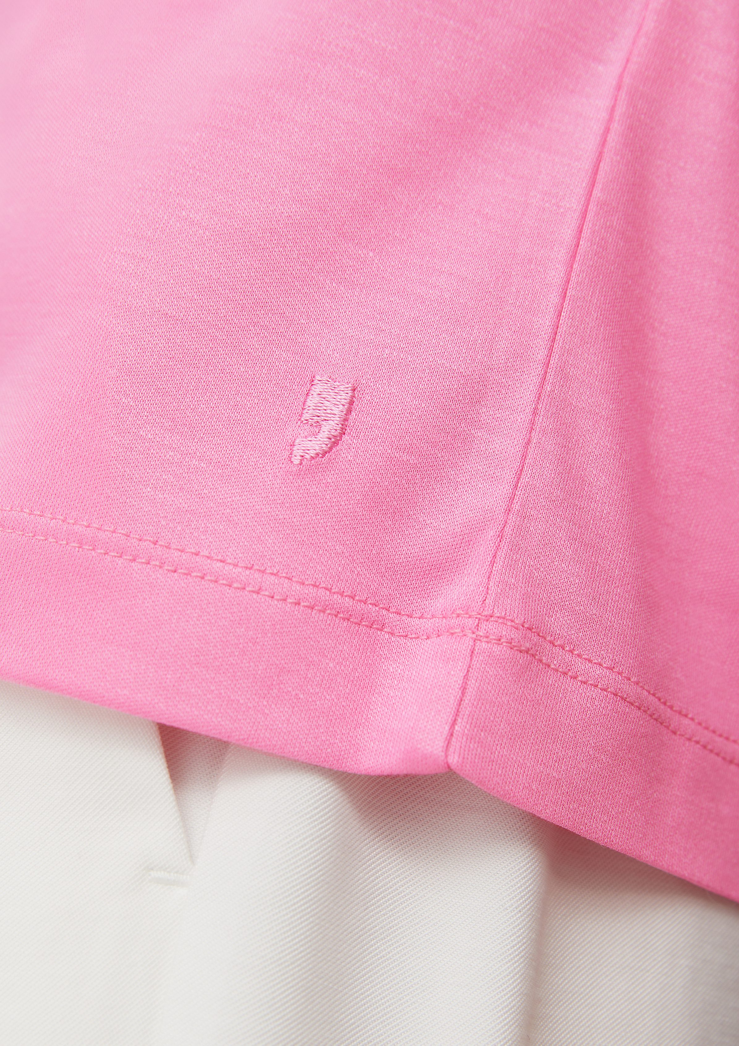 Comma Kurzarmshirt Logo Shirt Viskosestretch rosa aus