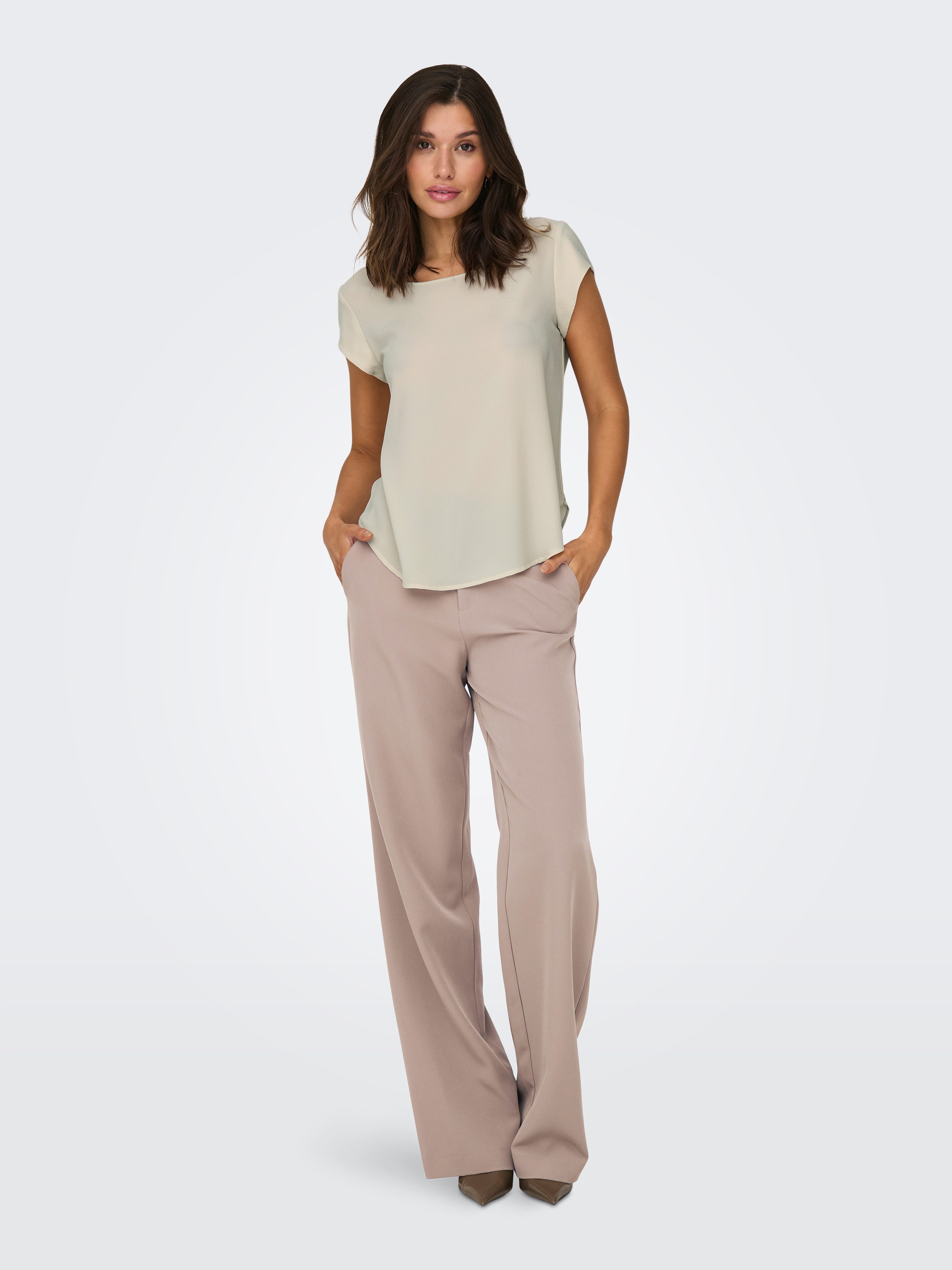 ONLY Kurzarmbluse ONLVIC – feminines Blusenshirt in lockerer Form Materialmix, regular fit