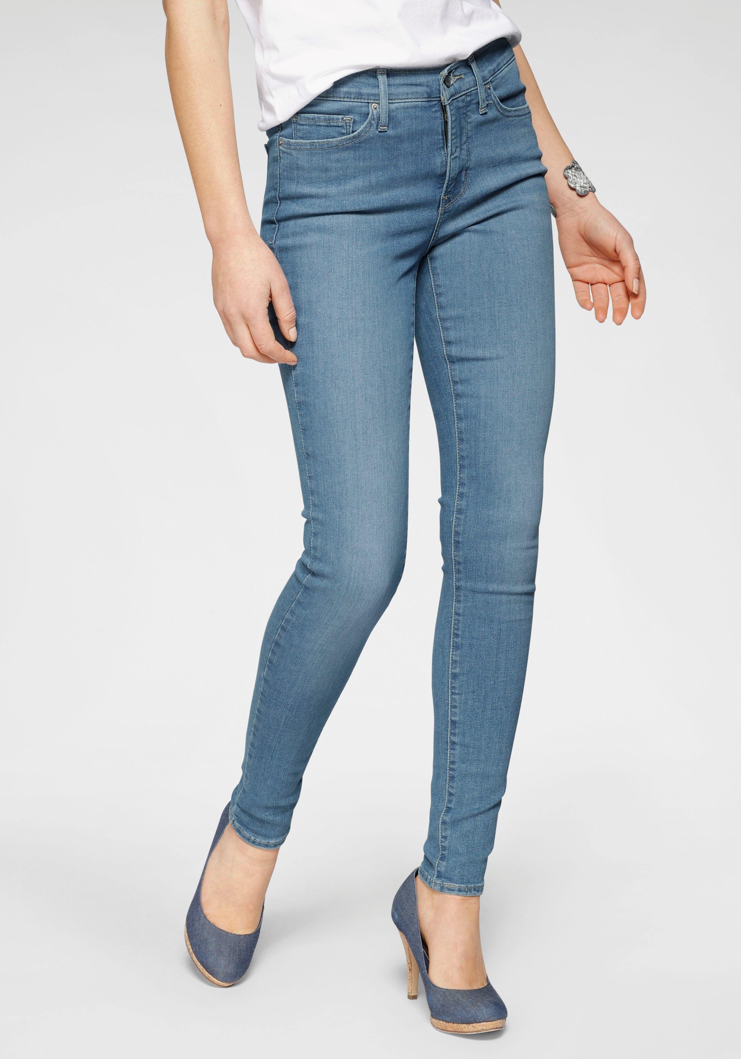 Levi's® 5-Pocket-Jeans Damen Jeans 310 SHAPING SUPER SKINNY (1-tlg),  Elastisches, figurformendes Hypersoft-Denim für einen flachen Bauch