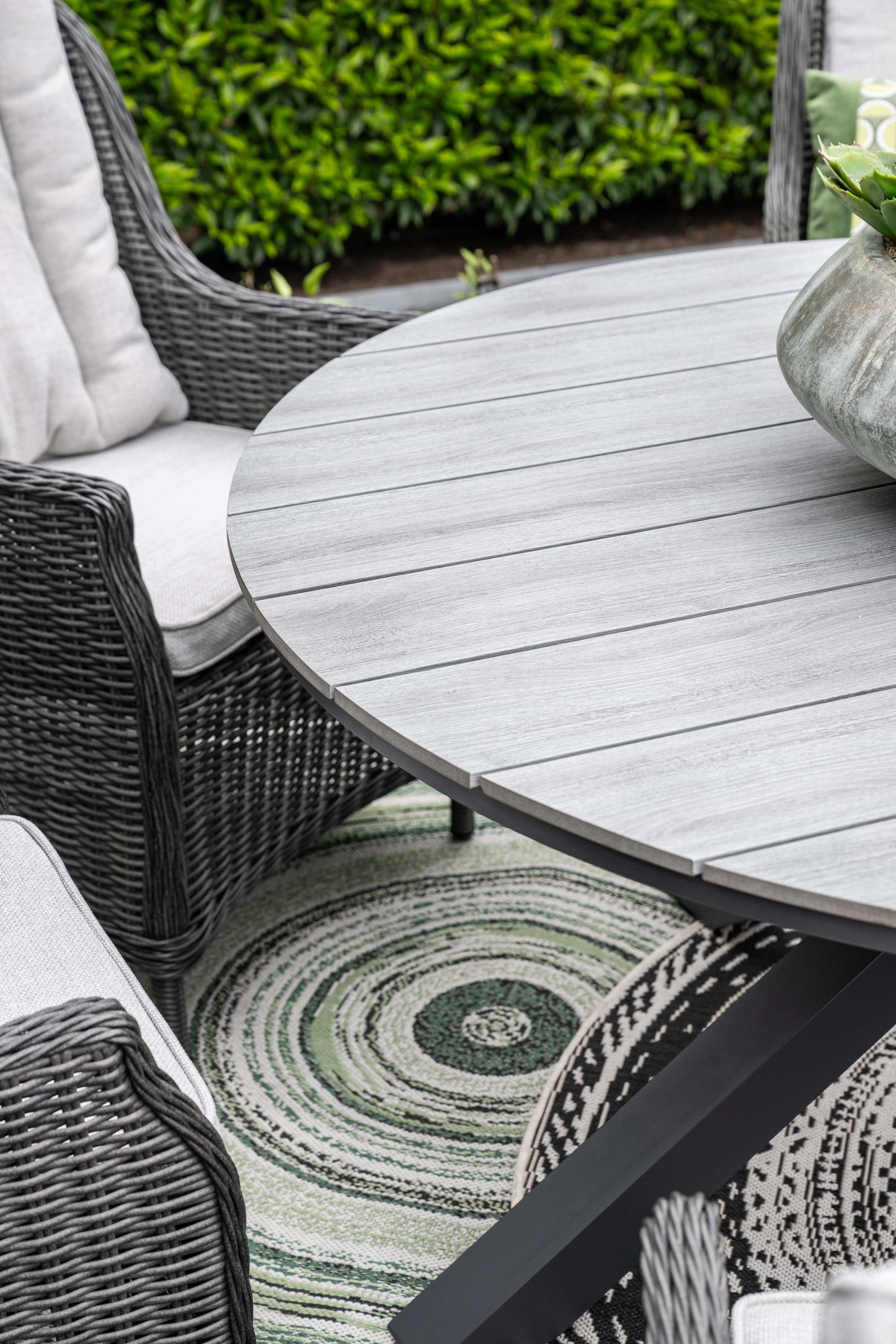 Gardissimo Gartentisch Armati dunkel rund 148 günstig online kaufen