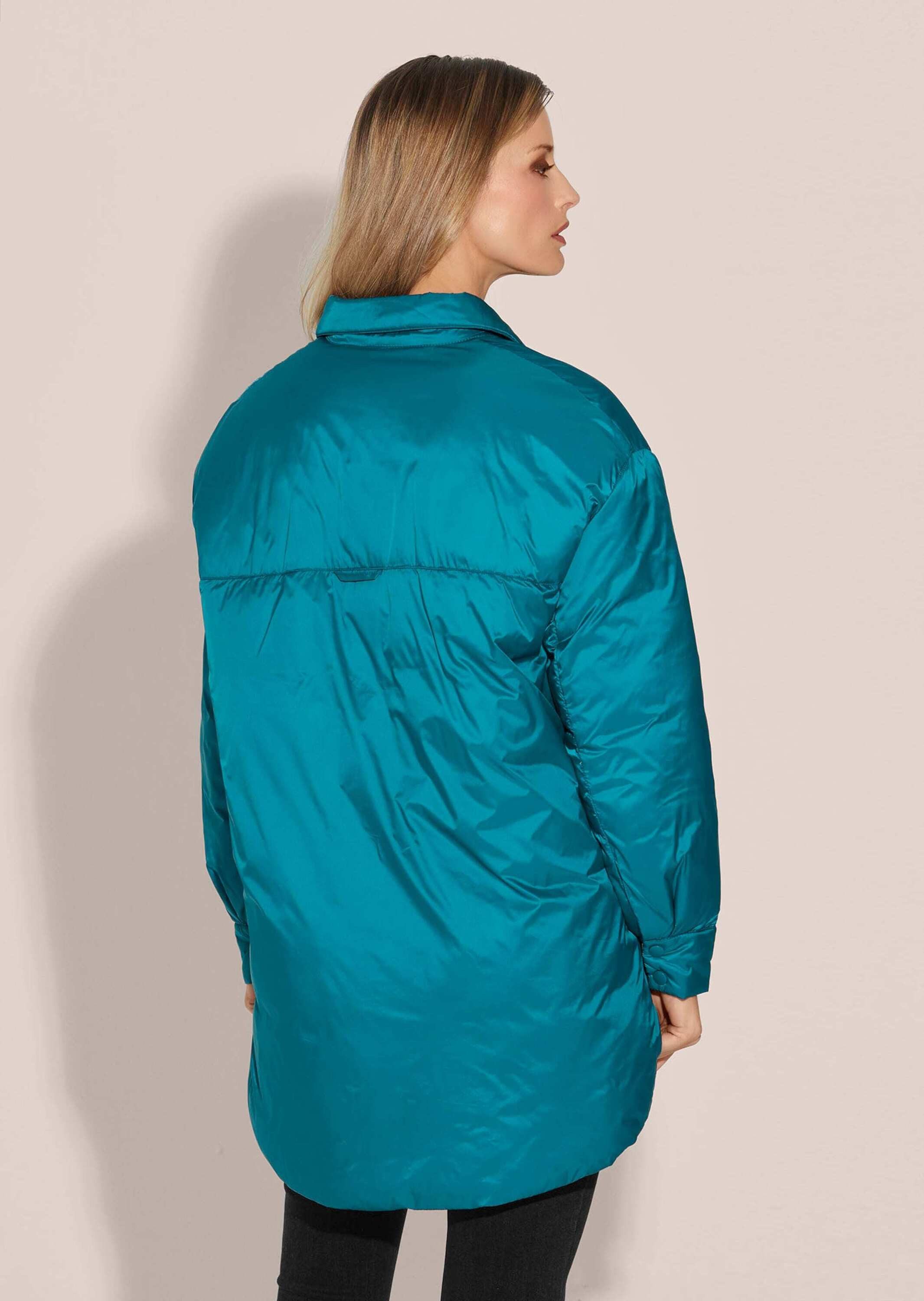 MADELEINE Steppjacke Sportive, leichte Jacke mit Taschen Gestreiftes Design, Klappkragen und praktische Druckknöpfe