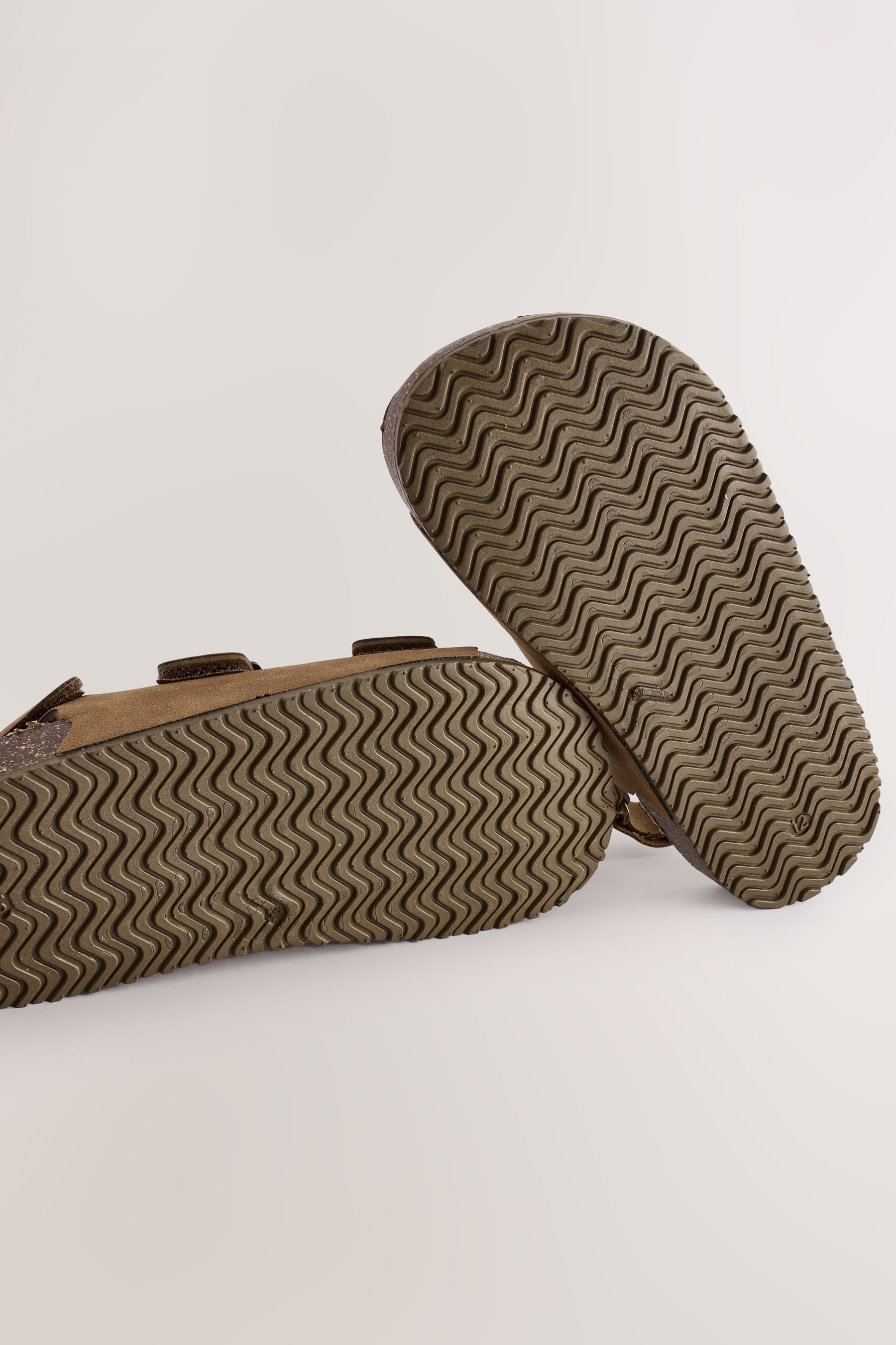 Next Sandalen mit Klettverschluss, weite Passform Sandale (1-tlg)