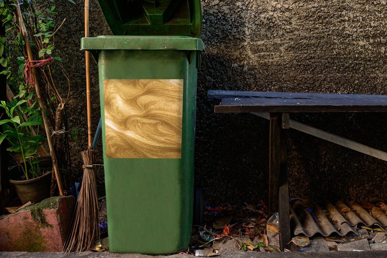 (1 St), Ein Sticker, Mülleimer-aufkleber, mit Abfalbehälter MuchoWow Mülltonne, Glitzern Container, Wandsticker Hintergrund goldener