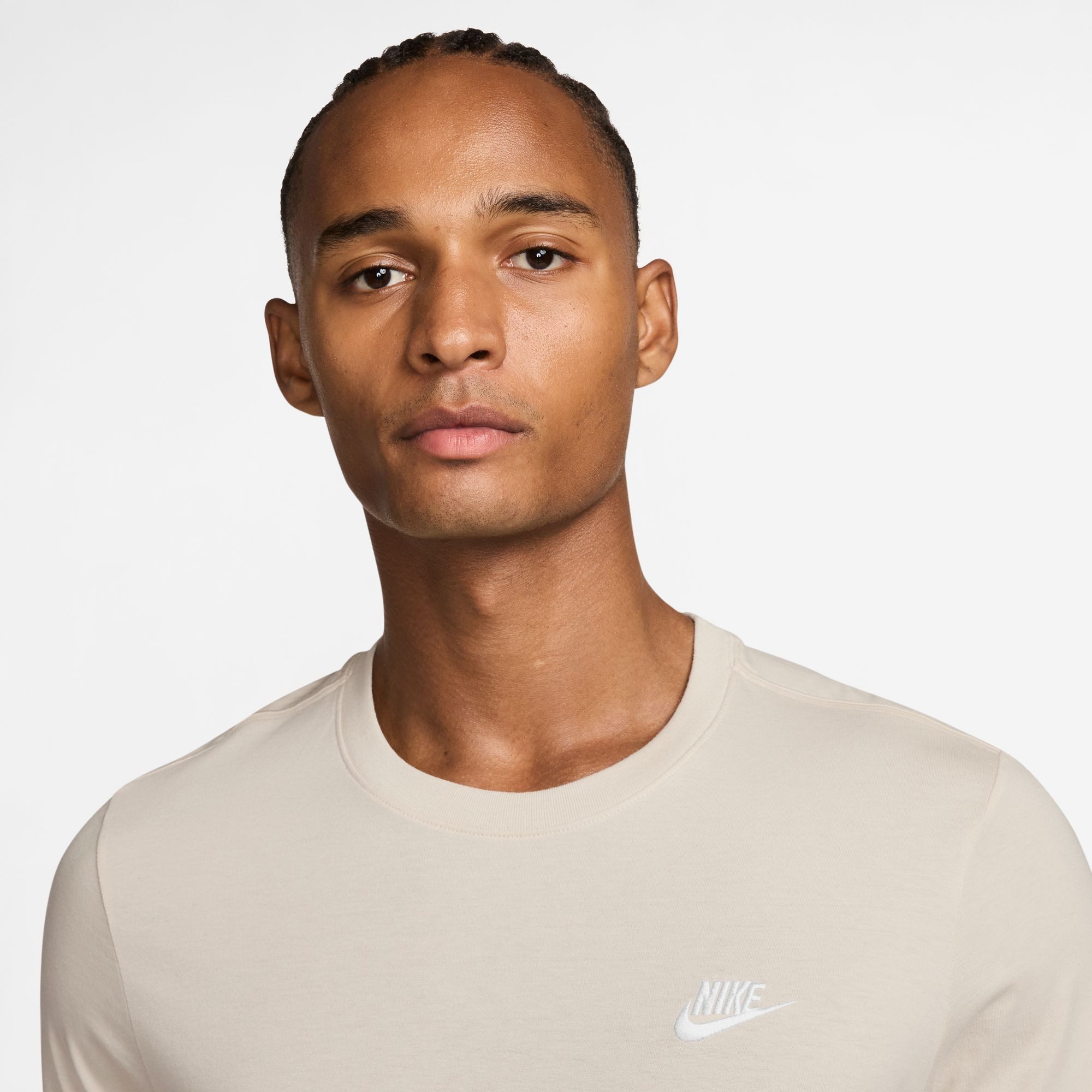 Nike Sportswear T-Shirt M NSW CLUB TEE Regular Fit, Kurzarm, Rundhalsausschnitt