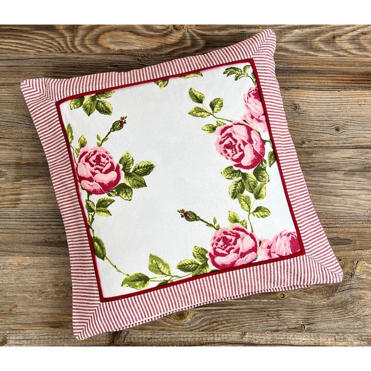 matches21 HOME & HOBBY Kissenbezüge Kissen-Bezug Rosen Blumen rot weiß Baumwolle 30x30 cm, (1 Stück), Wohnzimmer Kissen-Hülle als Deko-Kissen Zier-Kissen Sofa-Kissen