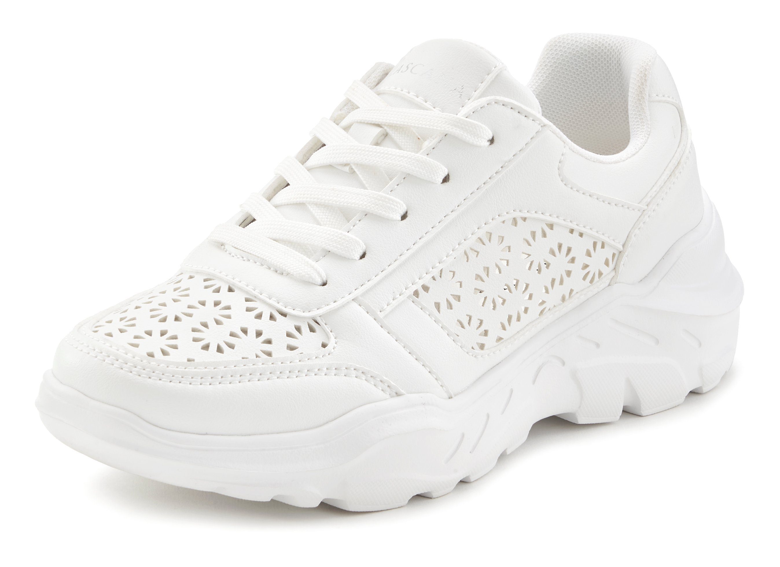 LASCANA Sneaker Freizeitschuh, Halbschuh mit kleinen Cut-Outs und Chunky So günstig online kaufen