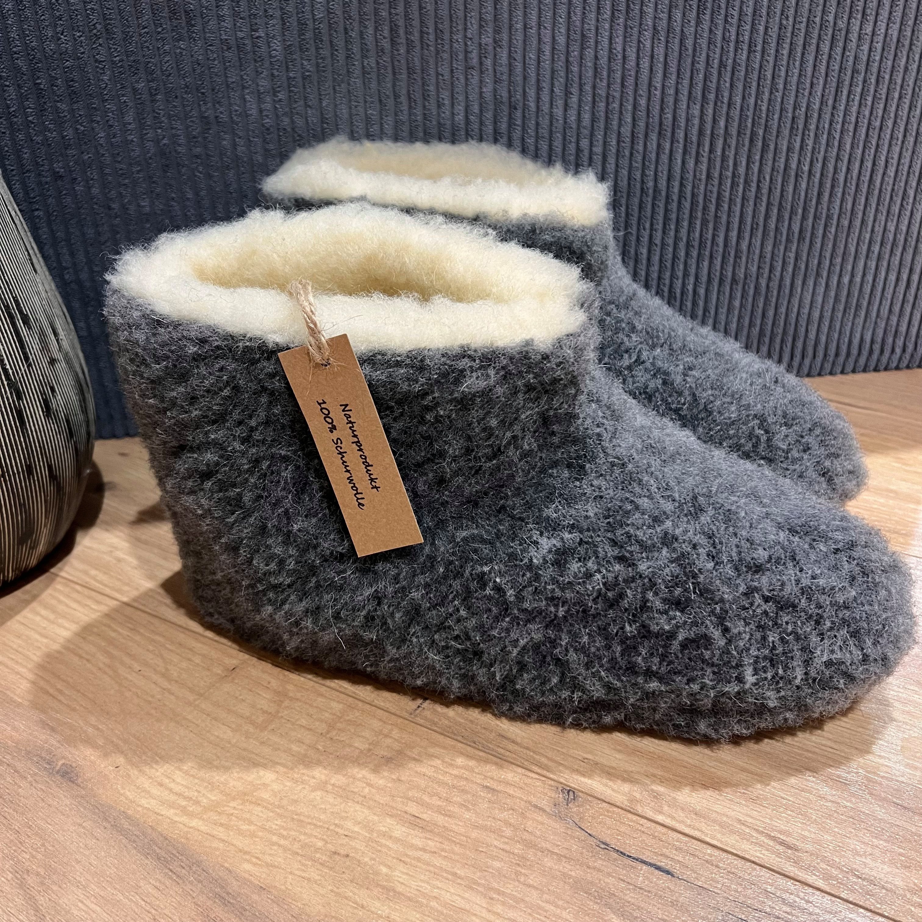em-ka Hüttenschuhe Schurwolle Lammwolle Winter Warme Wollsocke Hausschuhe Hausschuh Füßwarmer für Damen und Herren Naturprodukt aus Schafwolle