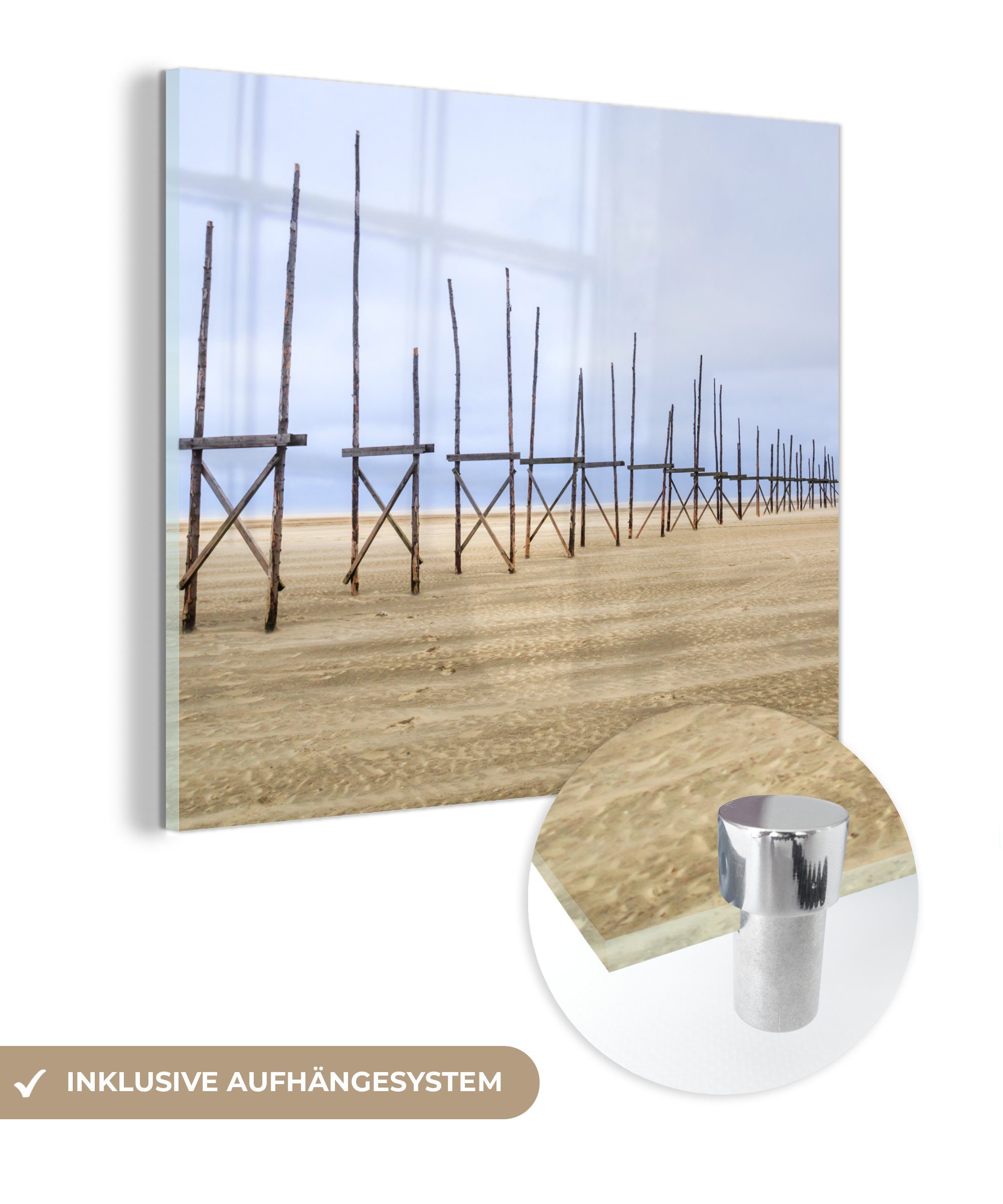 MuchoWow Acrylglasbild Pfähle am Strand von Vlieland, (1 St), Glasbilder - Bilder auf Glas Wandbild - Foto auf Glas - Wanddekoration