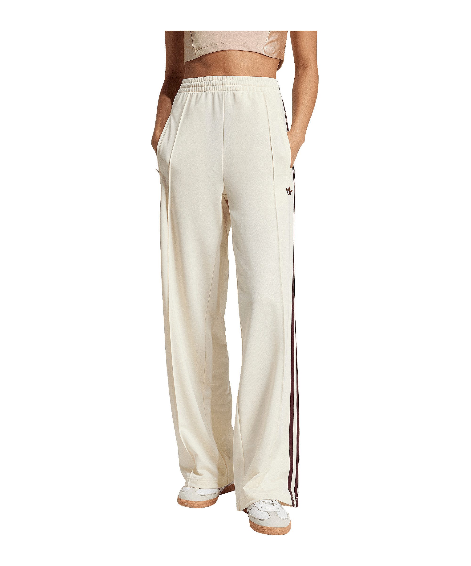 Cream White / Maroon