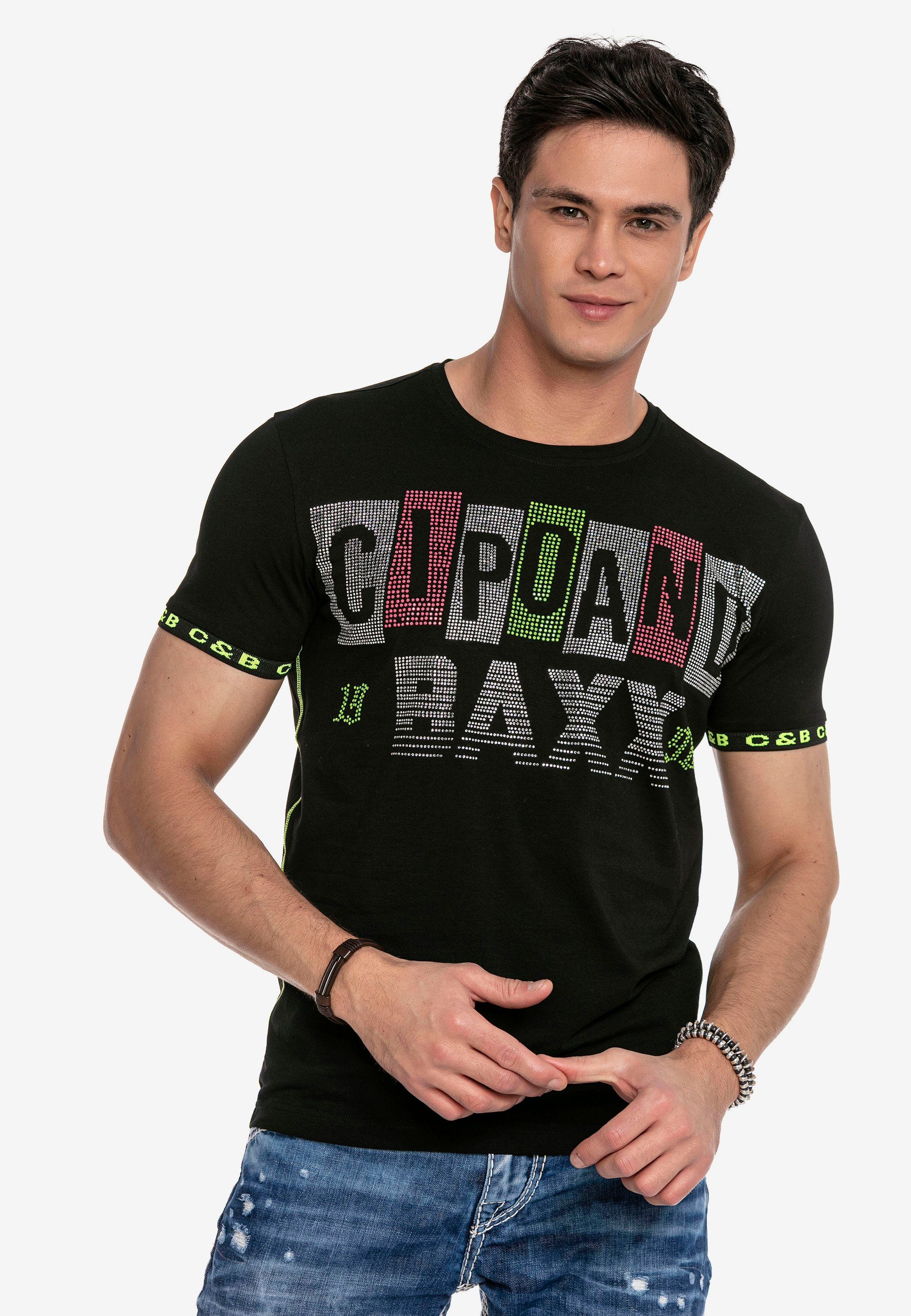 Cipo & Baxx Look T-Shirt extravagantem in