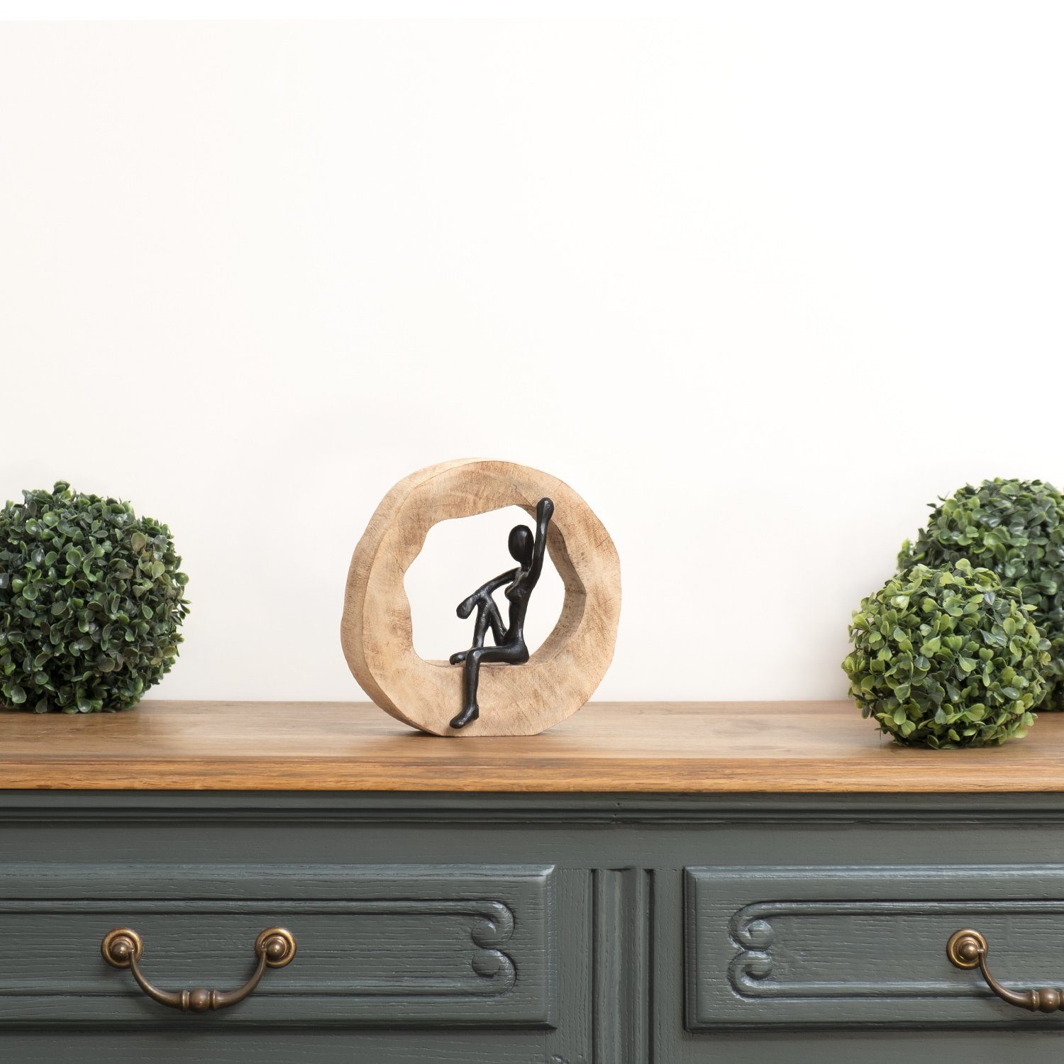 Moritz Skulptur Frau posierend, Holz, Tischdeko, Fensterdeko, Wanddeko, Holzdeko, Weihnachtsdeko