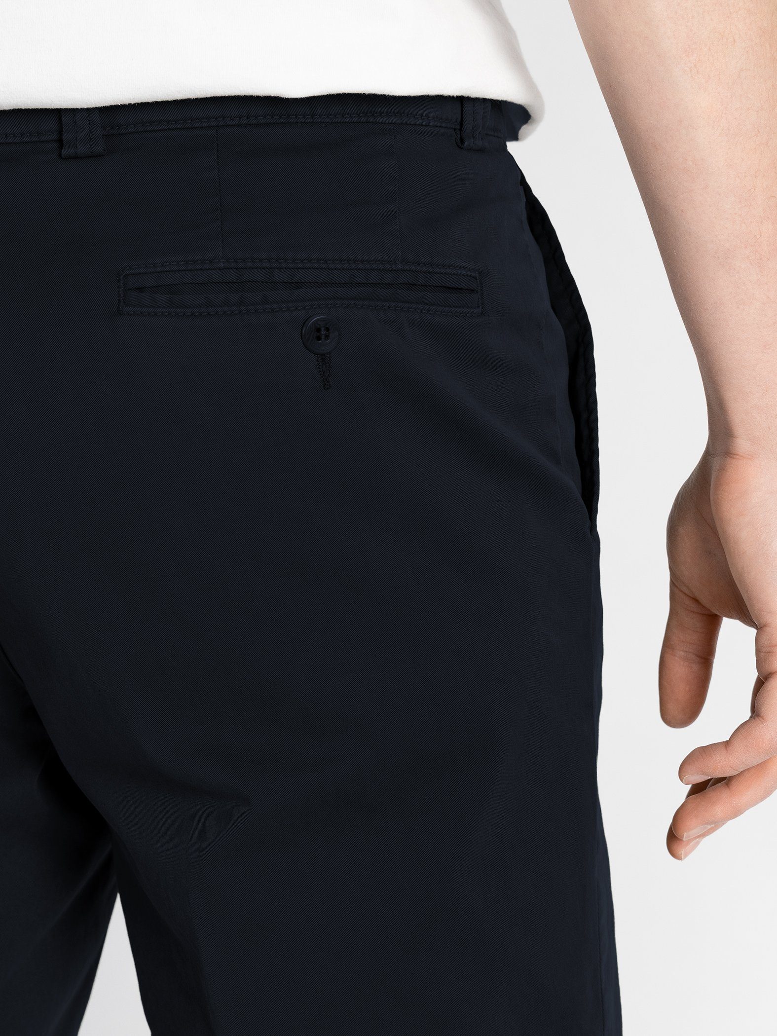 TwoMates Shorts Farbauswahl, mit GOTS-zertifiziert elastischem Shorts Dunkelblau Bund