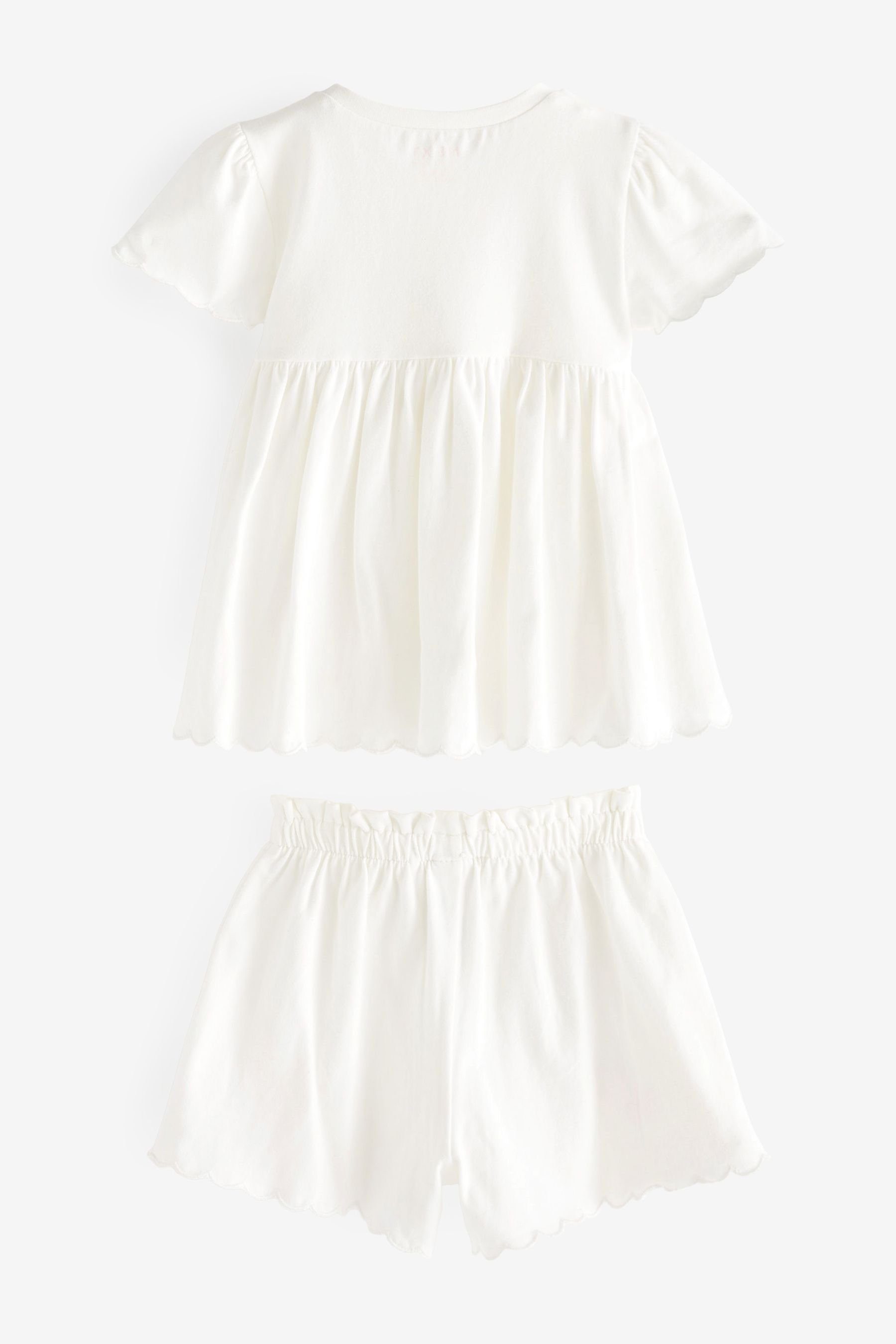 (2-tlg) Floral Set T-Shirt White & Scallop im Kurzarmoberteil Embroidered Next Shorts und Shorts