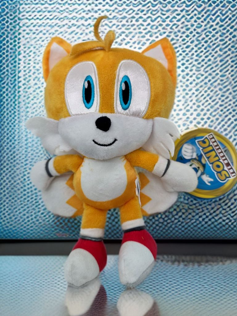 Play by Play Kuscheltier Sonic The Hedgehog perfekt Geschenkidee für Jungen&Mädchen gelb (Spar Set, 1-St., Geschenk-Set), Weiches SEGA Sonic Plüschtier 22 cm, kuschelig und hochwertig
