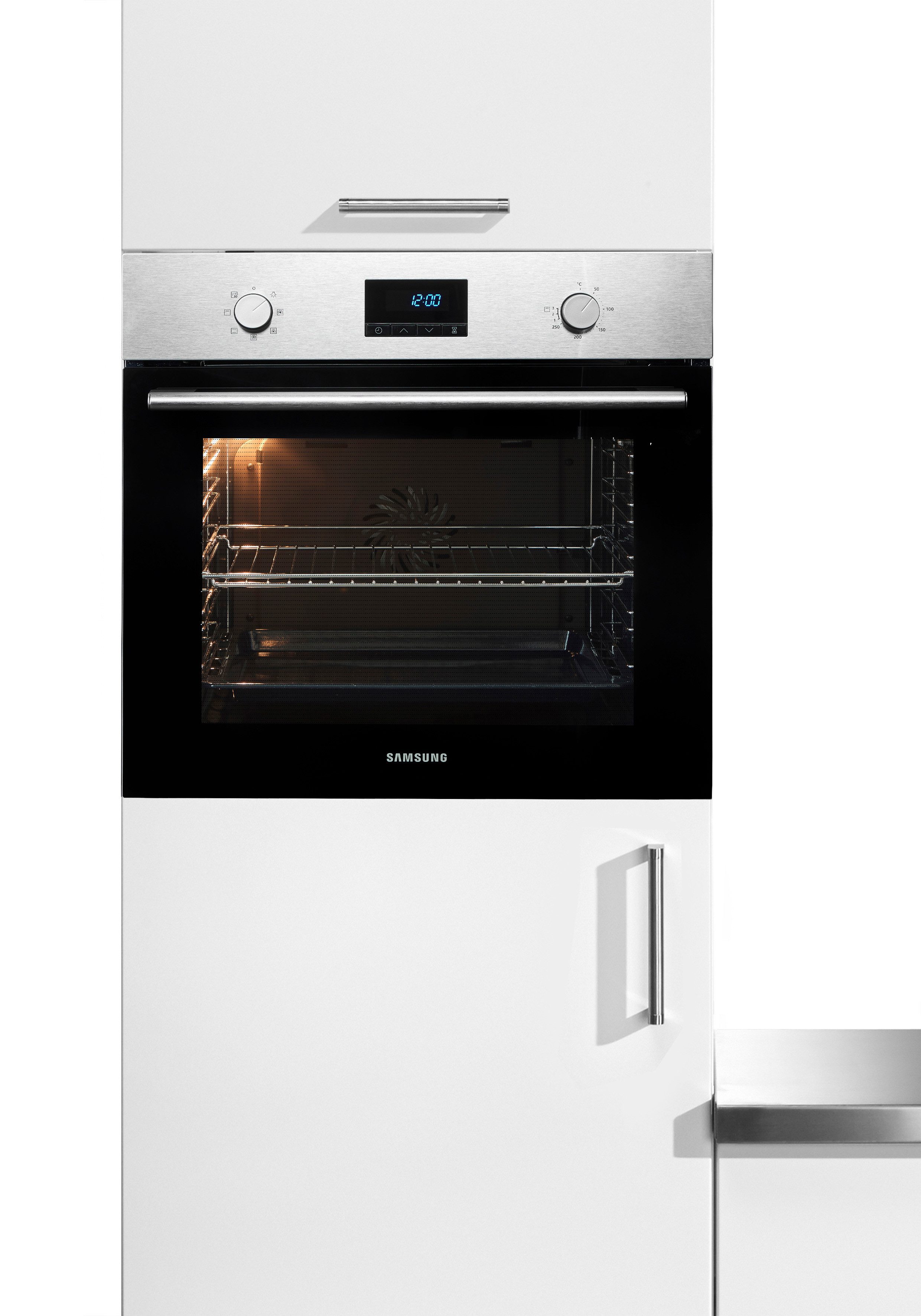 Samsung Einbaubackofen NV3300A NV68A1140BS, katalytische Reinigung, Sauberkeit von ganz allein. Dank katalytischer Rückwand