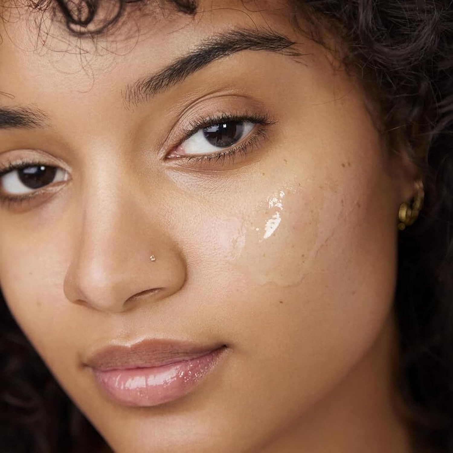 e.l.f Gesichtspflege Power Grip Primer – Für makellos haltendes Make-up 100 % vegan und tierversuchsfrei, Glättet die Haut und verbessert die Haltbarkeit des Make-ups