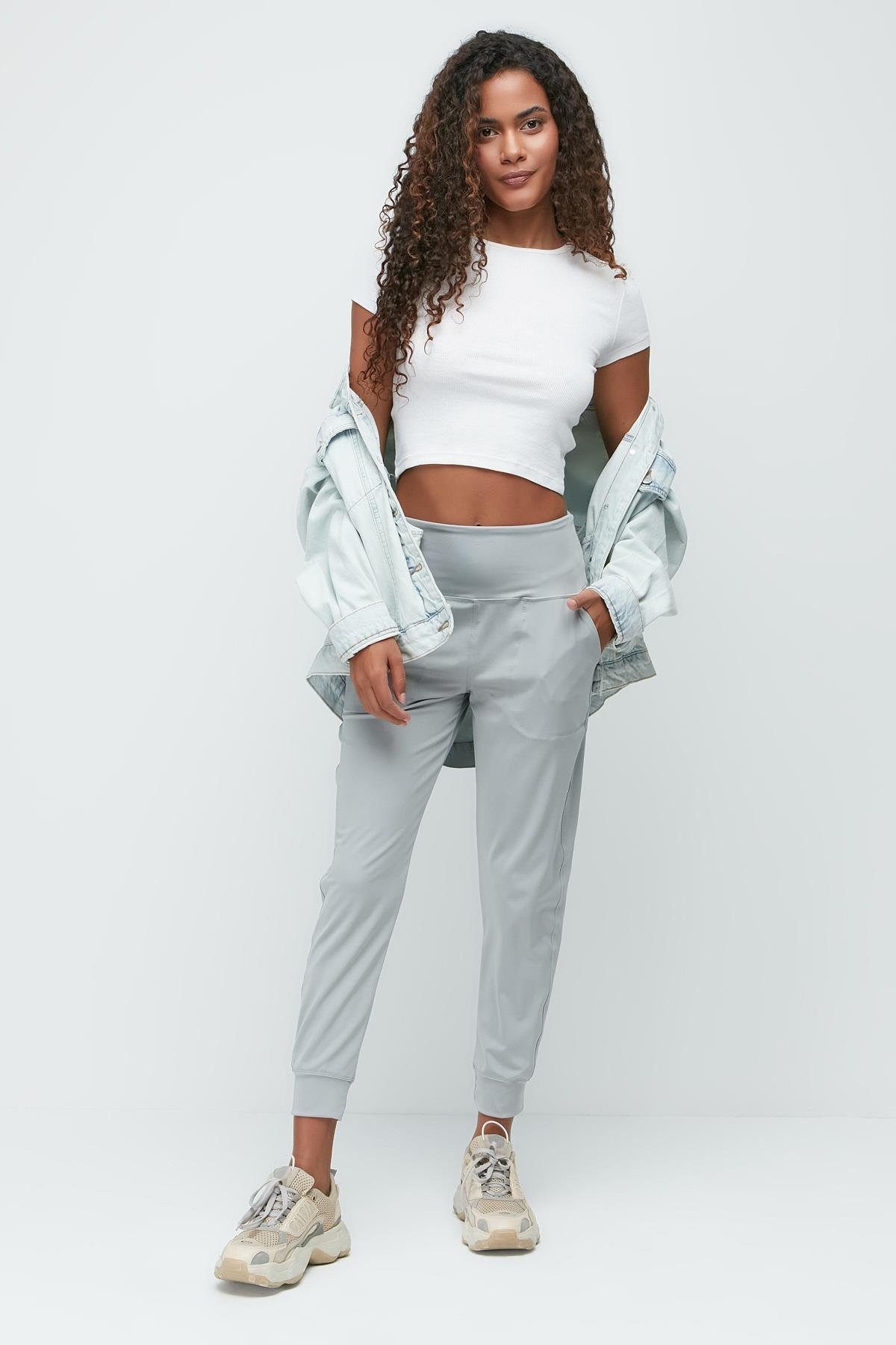 Jogginghose Hochtaillierte Jogger-Sweatpants mit Bündchen