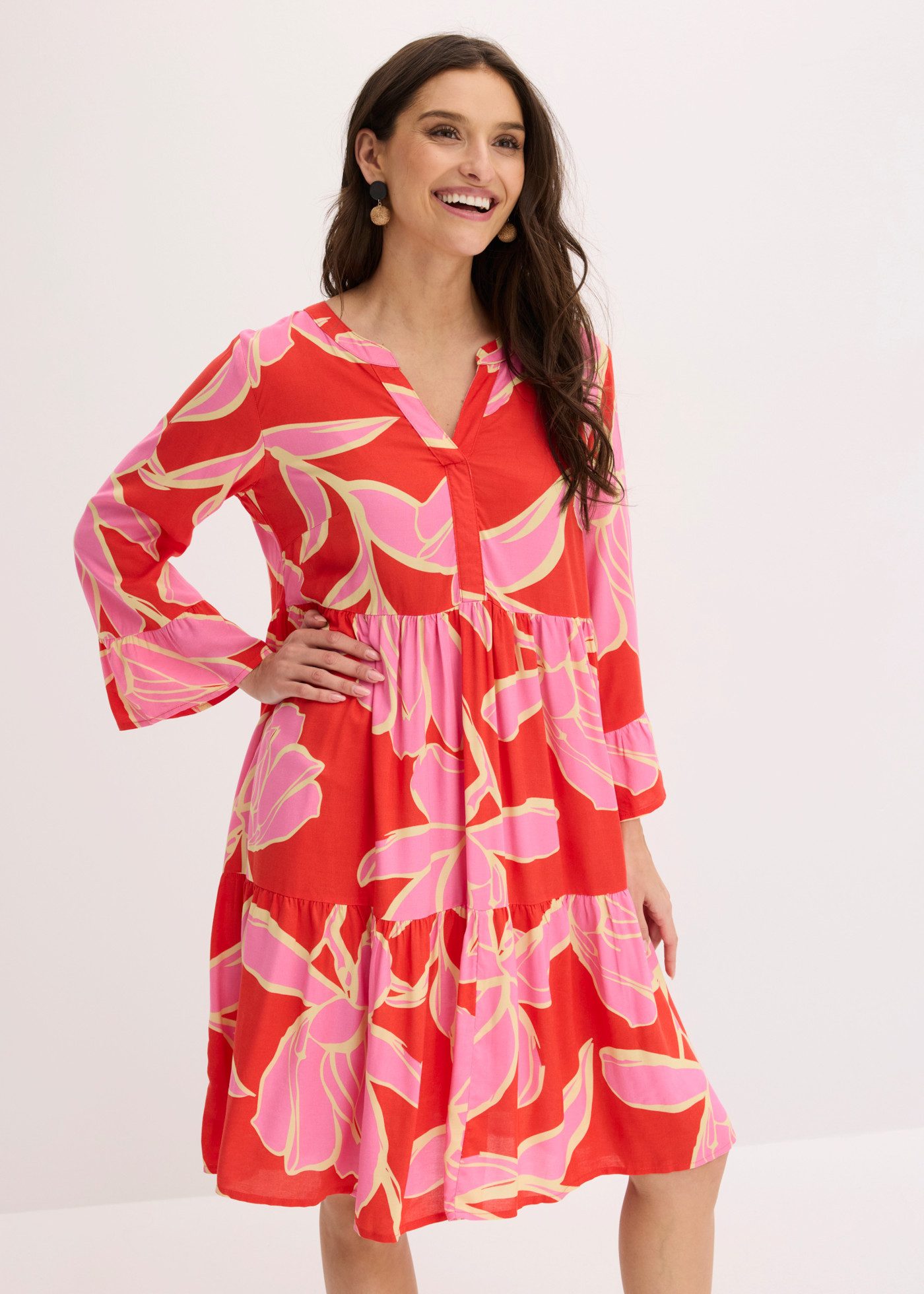 bonprix Tunikakleid figurumspielende Passform, mit trendigem Muster, Sommerkleid